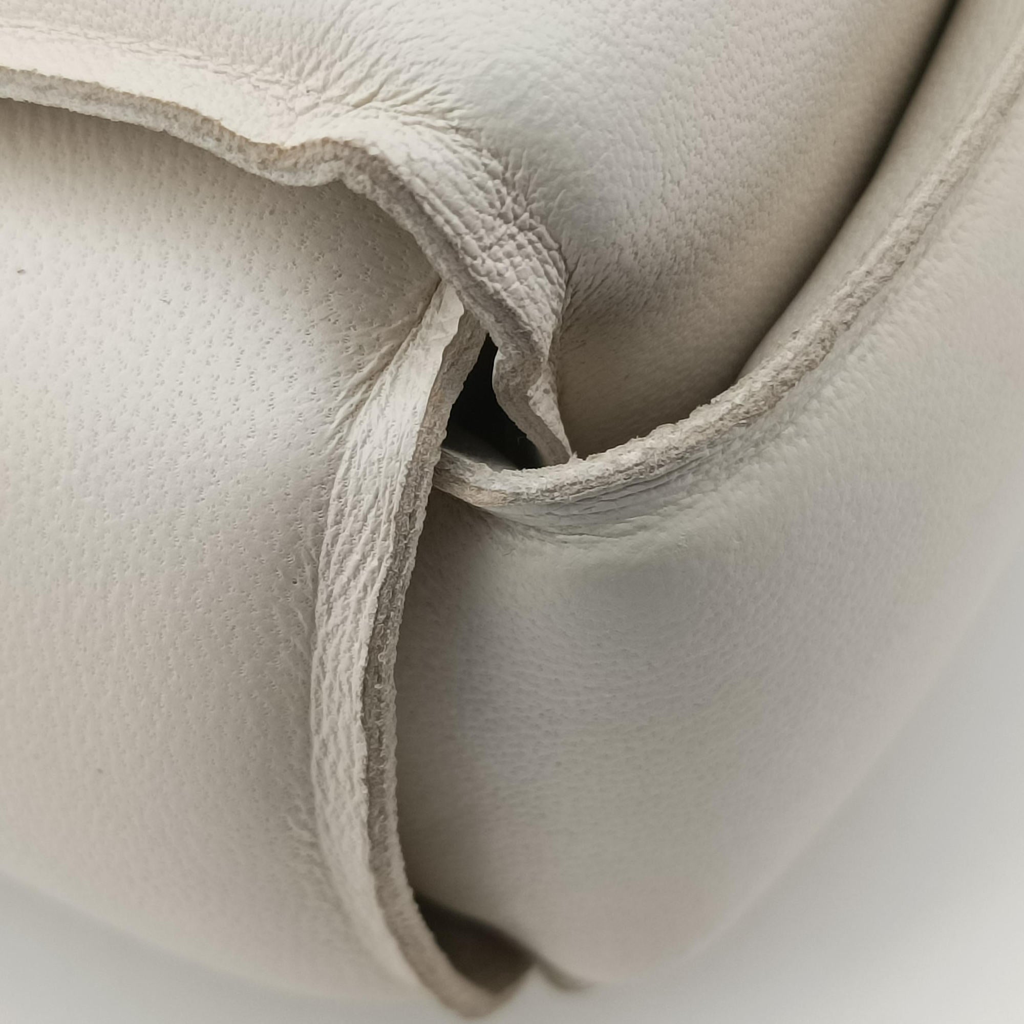 Vintage Bottega Veneta Padded CASSETTE White lambskin  shoulderbag | stylenewstar
