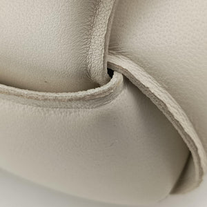 Vintage Bottega Veneta Padded CASSETTE White lambskin  shoulderbag | stylenewstar
