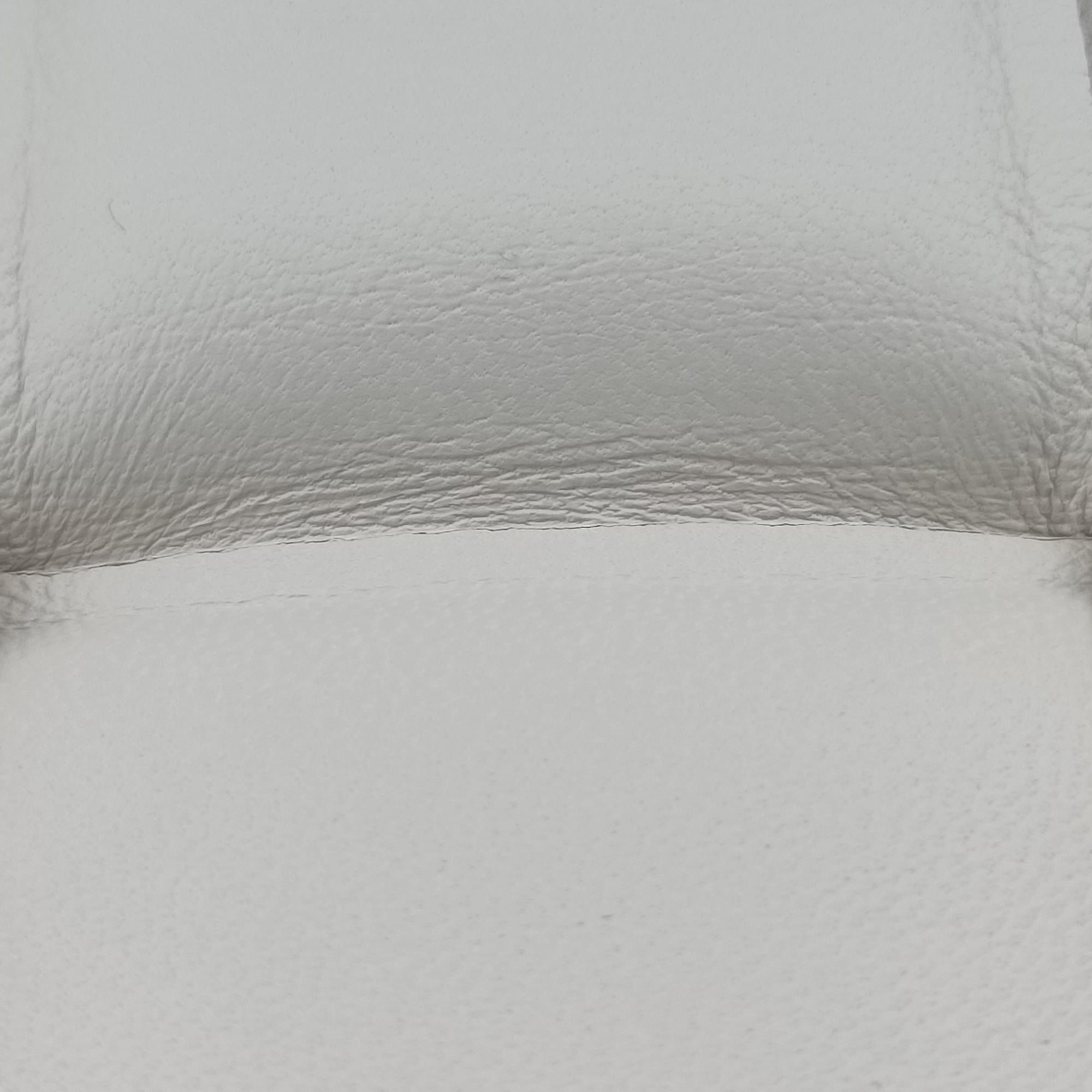 Vintage Bottega Veneta Padded CASSETTE White lambskin  shoulderbag | stylenewstar