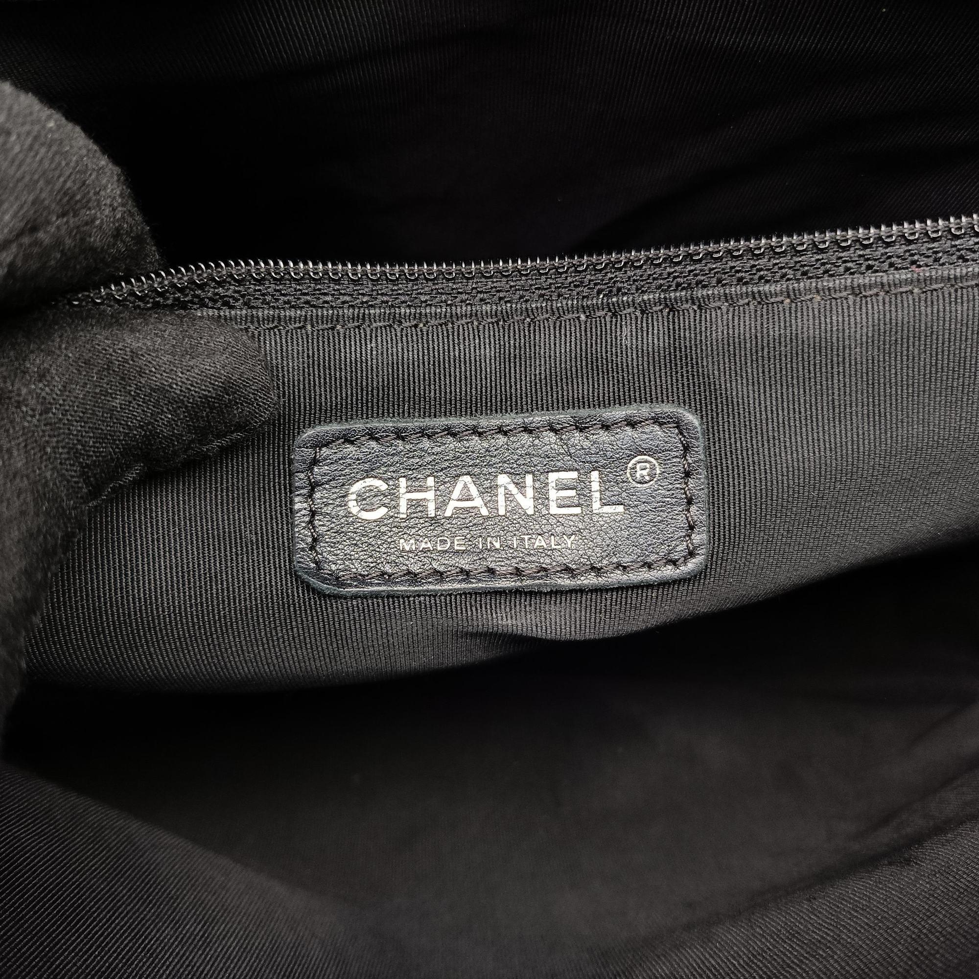 Pre-owned Chanel Matelasse Cocomark GST Black caviar skin A20995 shoulderbag | stylenewstar