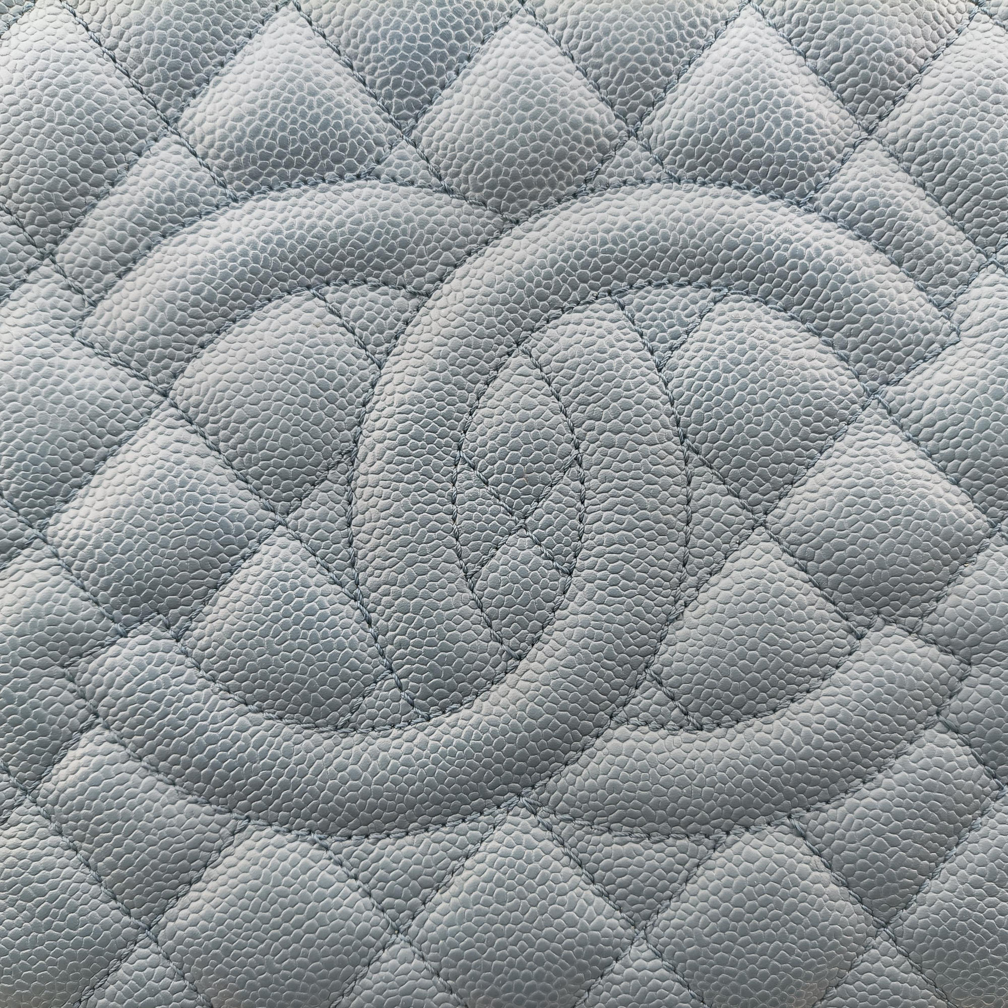 Pre-owned Chanel Matelasse Cocomark GST Blue caviar skin A50995 shoulderbag | stylenewstar