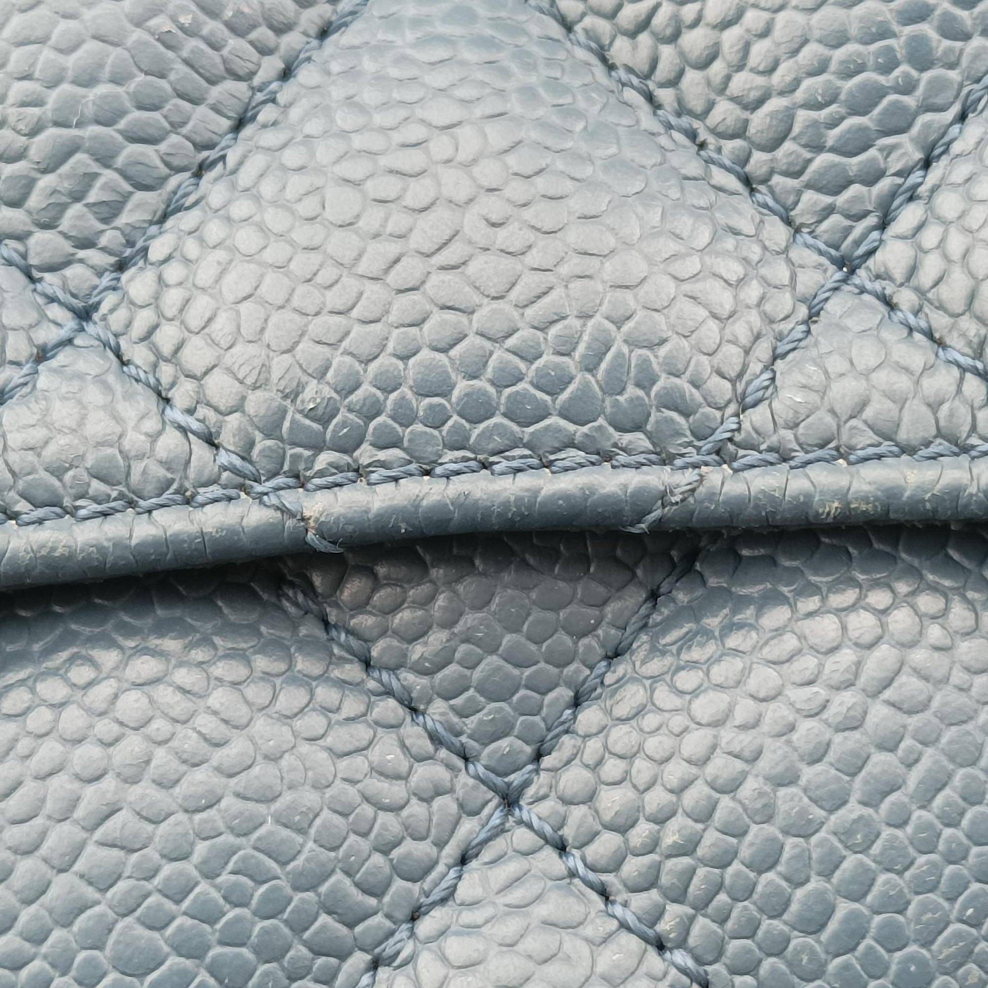 Pre-owned Chanel Matelasse Cocomark GST Blue caviar skin A50995 shoulderbag | stylenewstar