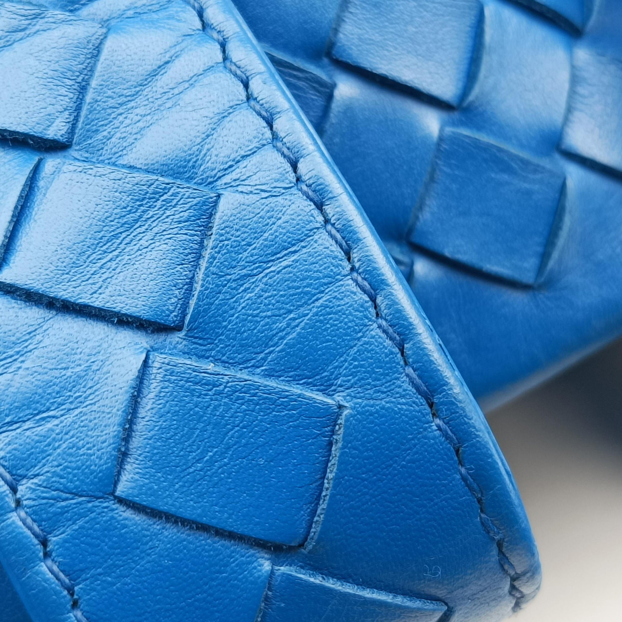 Pre-owned Bottega Veneta Roma Intrecciato Blue lambskin  shoulderbag | stylenewstar