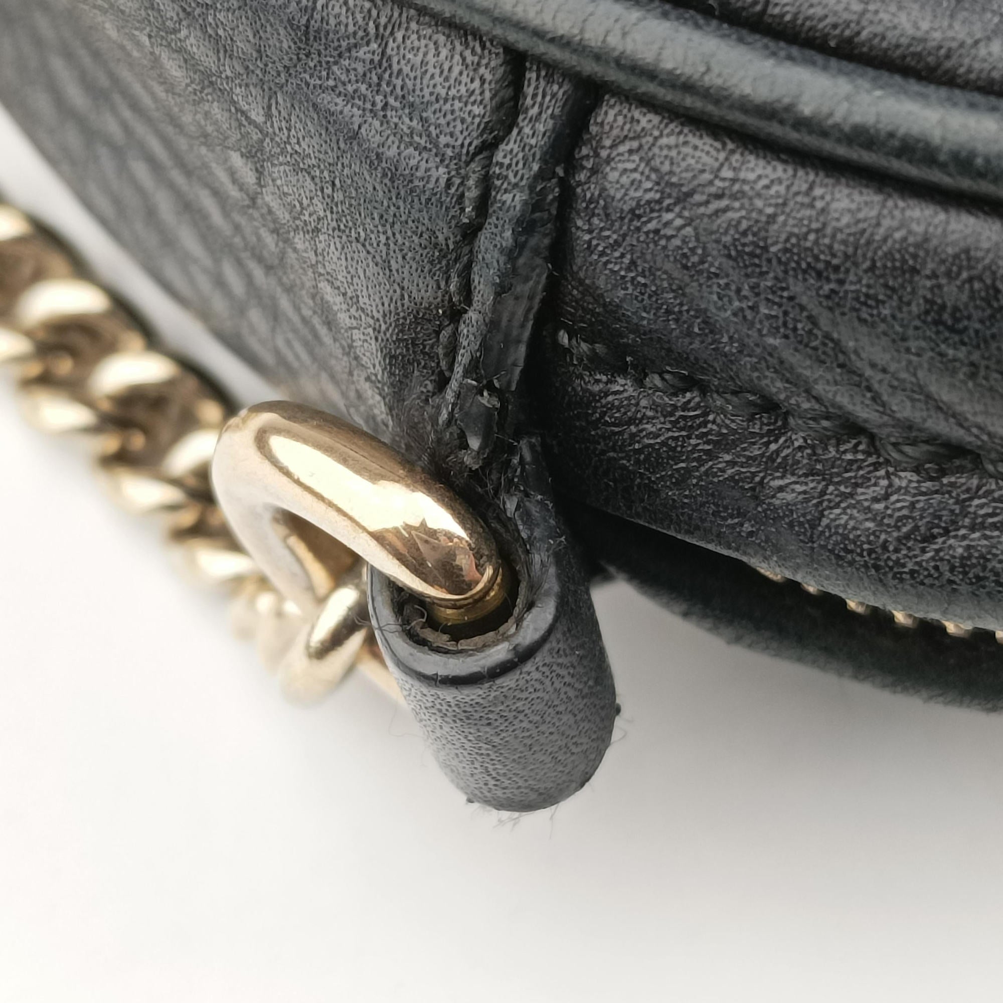 Pre-owned Gucci Soho Black Leather 353965 shoulderbag | stylenewstar