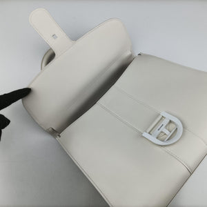 Secondhand Delvaux Brillon MM
 White Leather  shoulderbag | stylenewstar