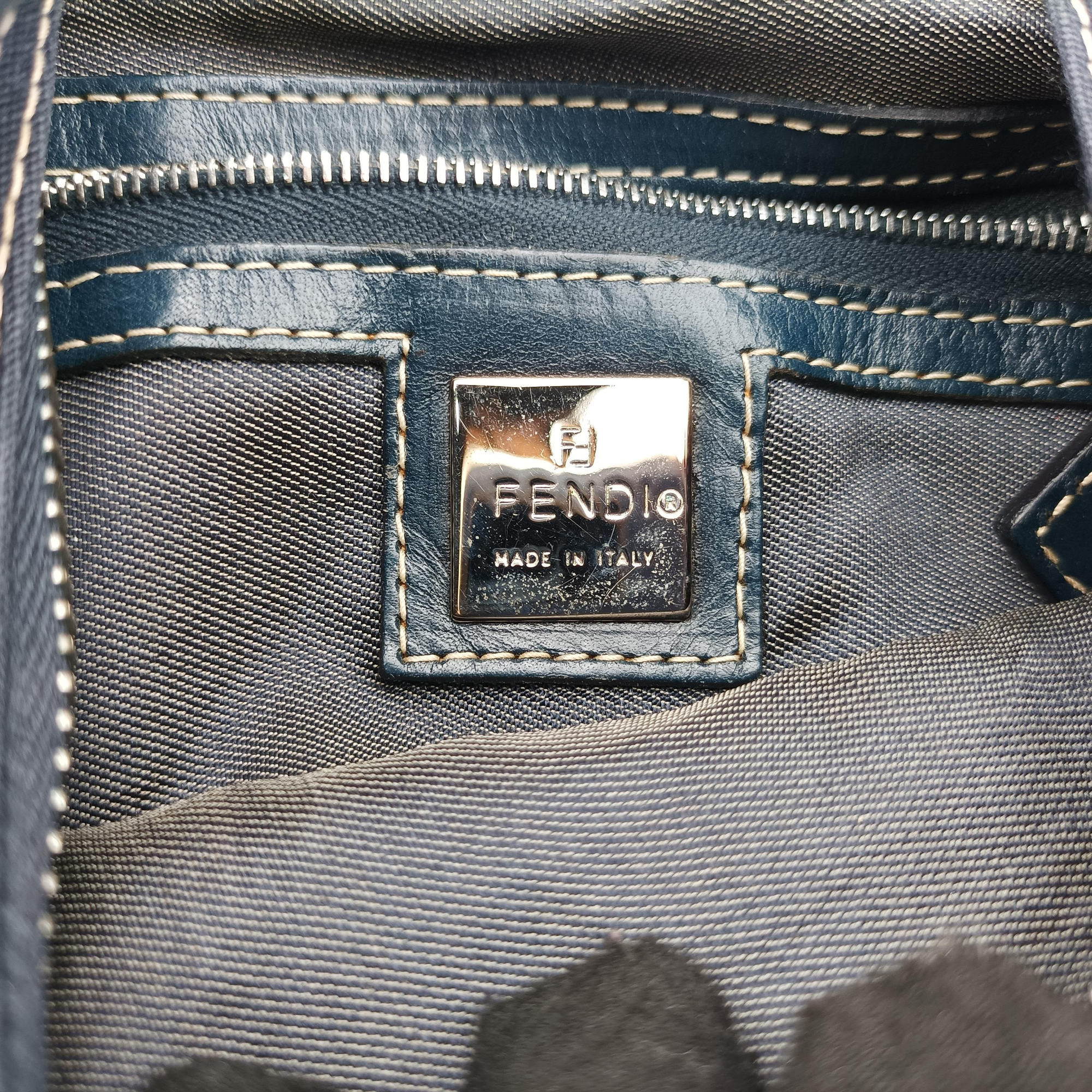 Pre-owned Fendi Baguette Blue Denim 09 632 shoulderbag | stylenewstar