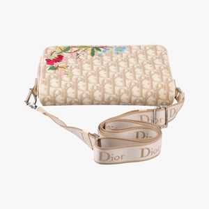 Pre-owned Christian Dior Trotter Flower Beige PVC Coated Canvas Floral Embroidery  shoulderbag | stylenewstar