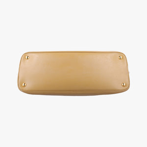 Pre-owned Prada Pyramid Beige Patent BL0808 handbag | stylenewstar