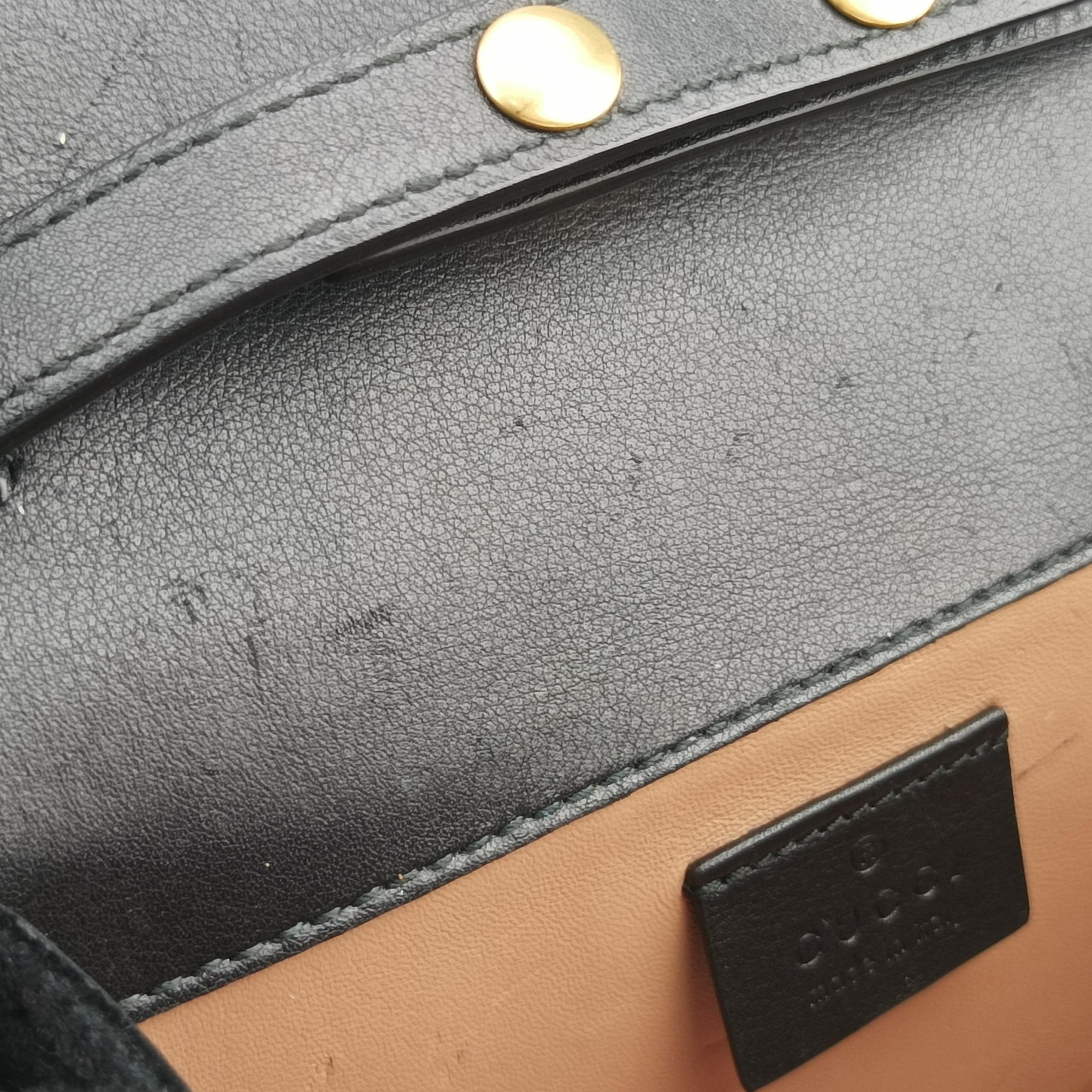 Pre-owned Gucci Broadway Black velour 489218 shoulderbag | stylenewstar