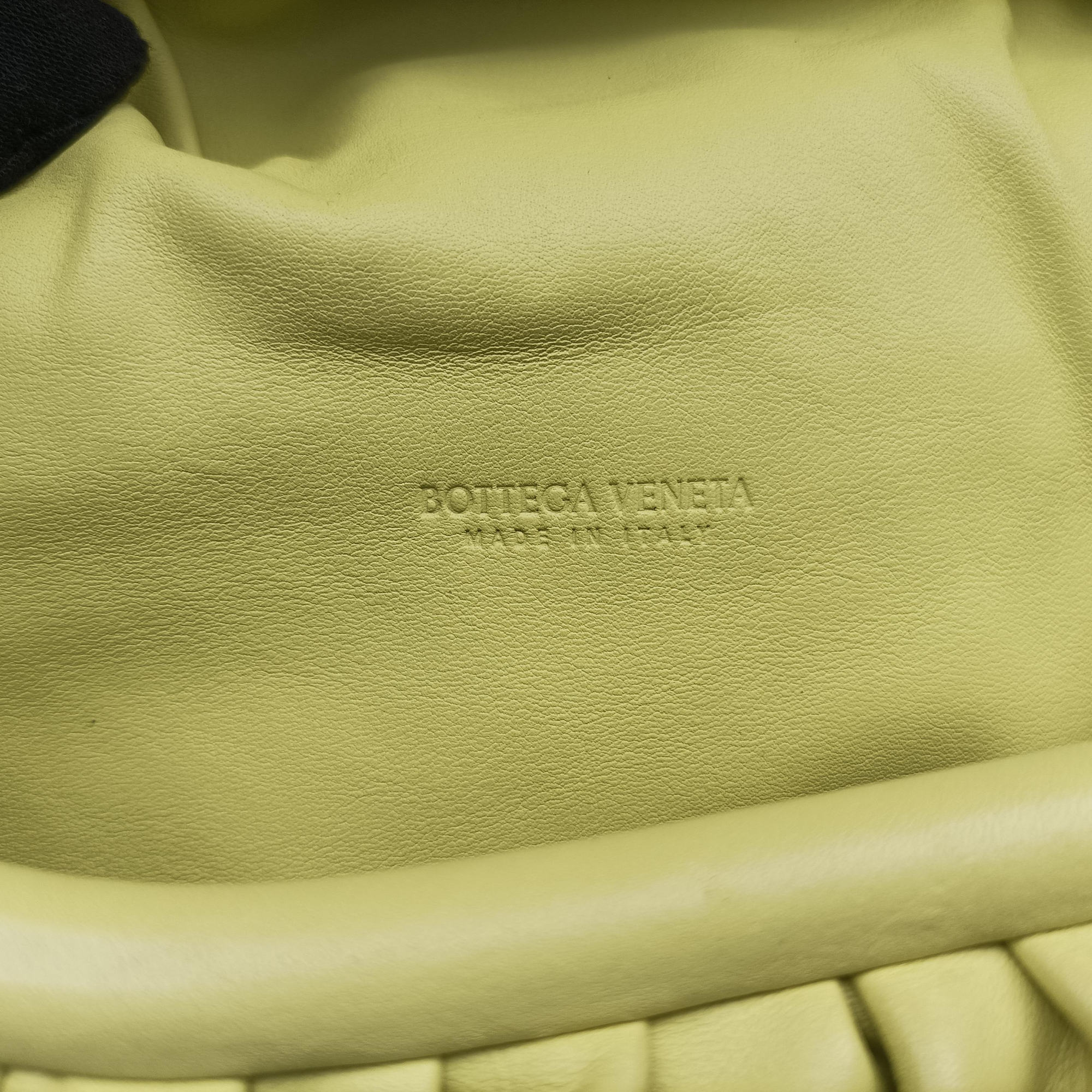 Pre-owned Bottega Veneta The Chain Pouch Yellow lambskin  bum bag/waist bag | stylenewstar