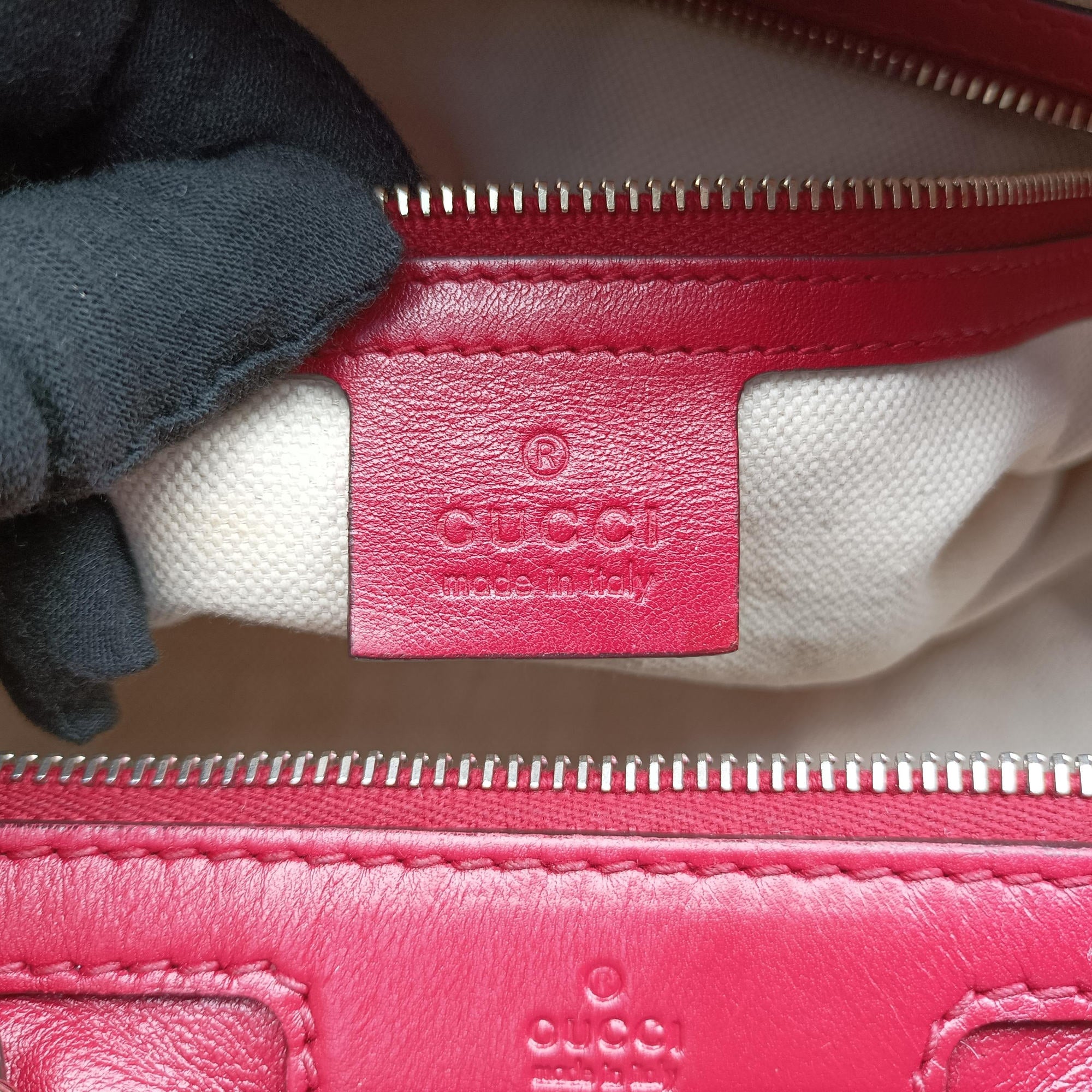 Pre-owned Gucci Sherry Line Red Leather 269876 handbag | stylenewstar