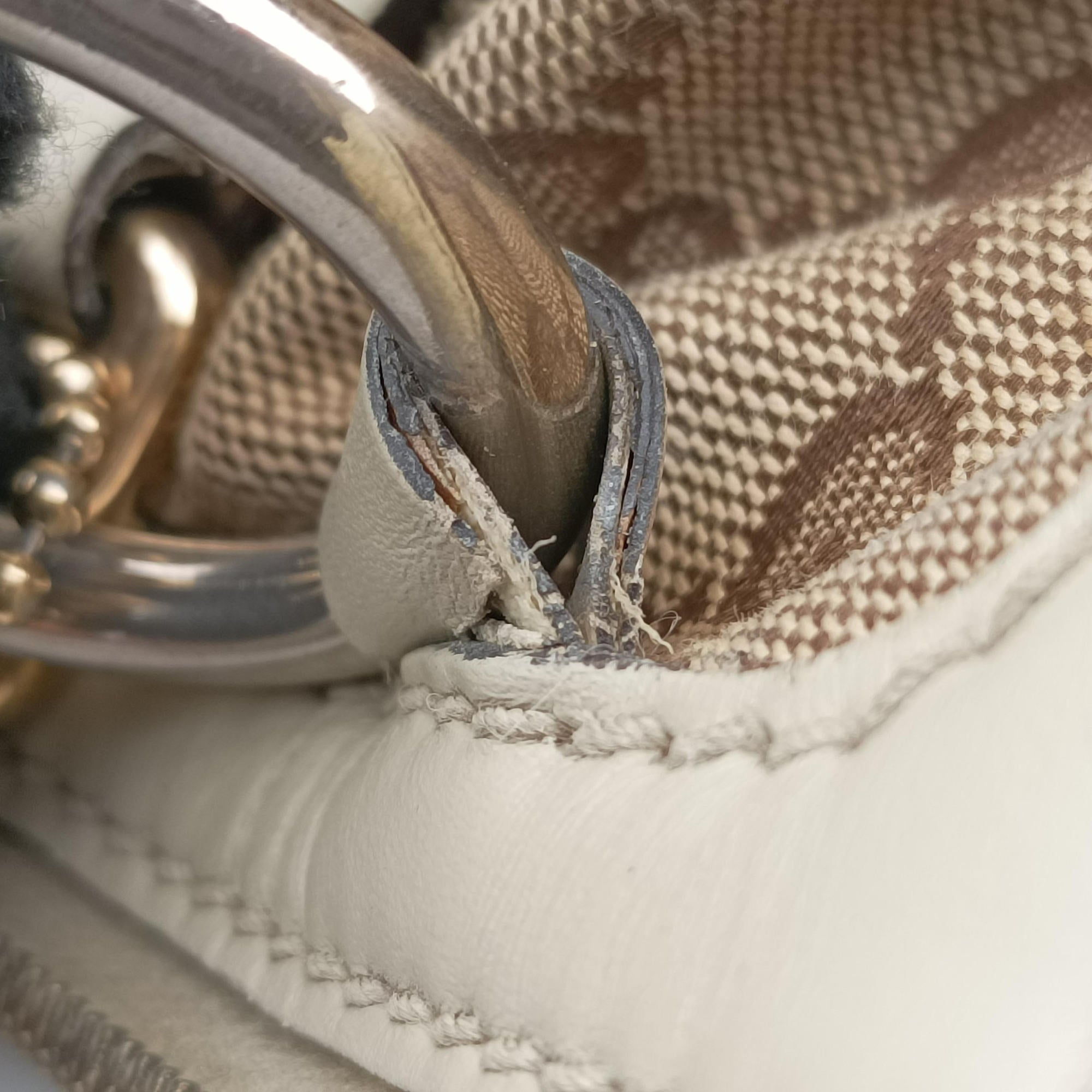 Pre-owned Gucci Sukey White×Beige canvas×leather 285730 shoulderbag | stylenewstar