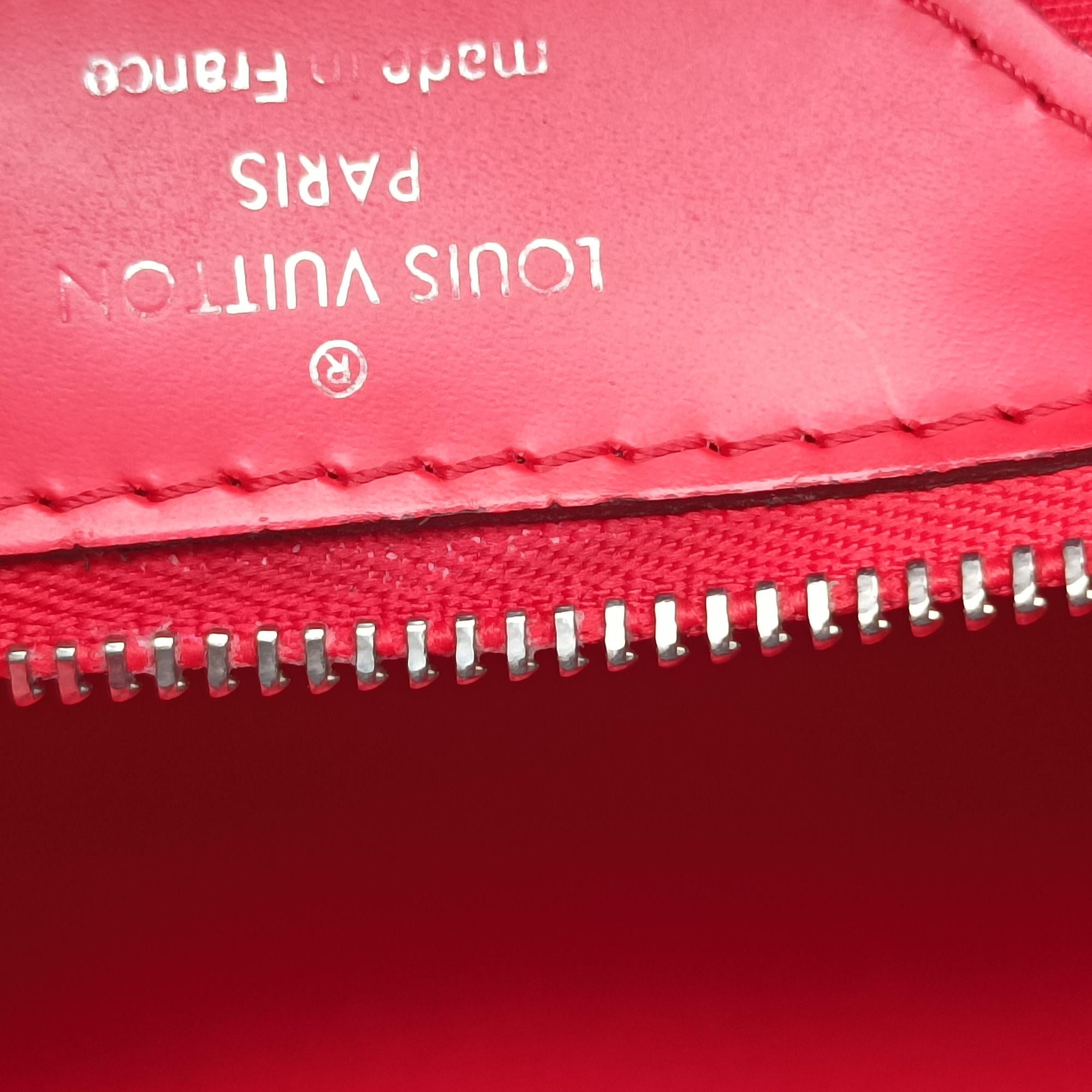 Secondhand Louis Vuitton Brea MM Rubis Epi M4030E shoulderbag | stylenewstar