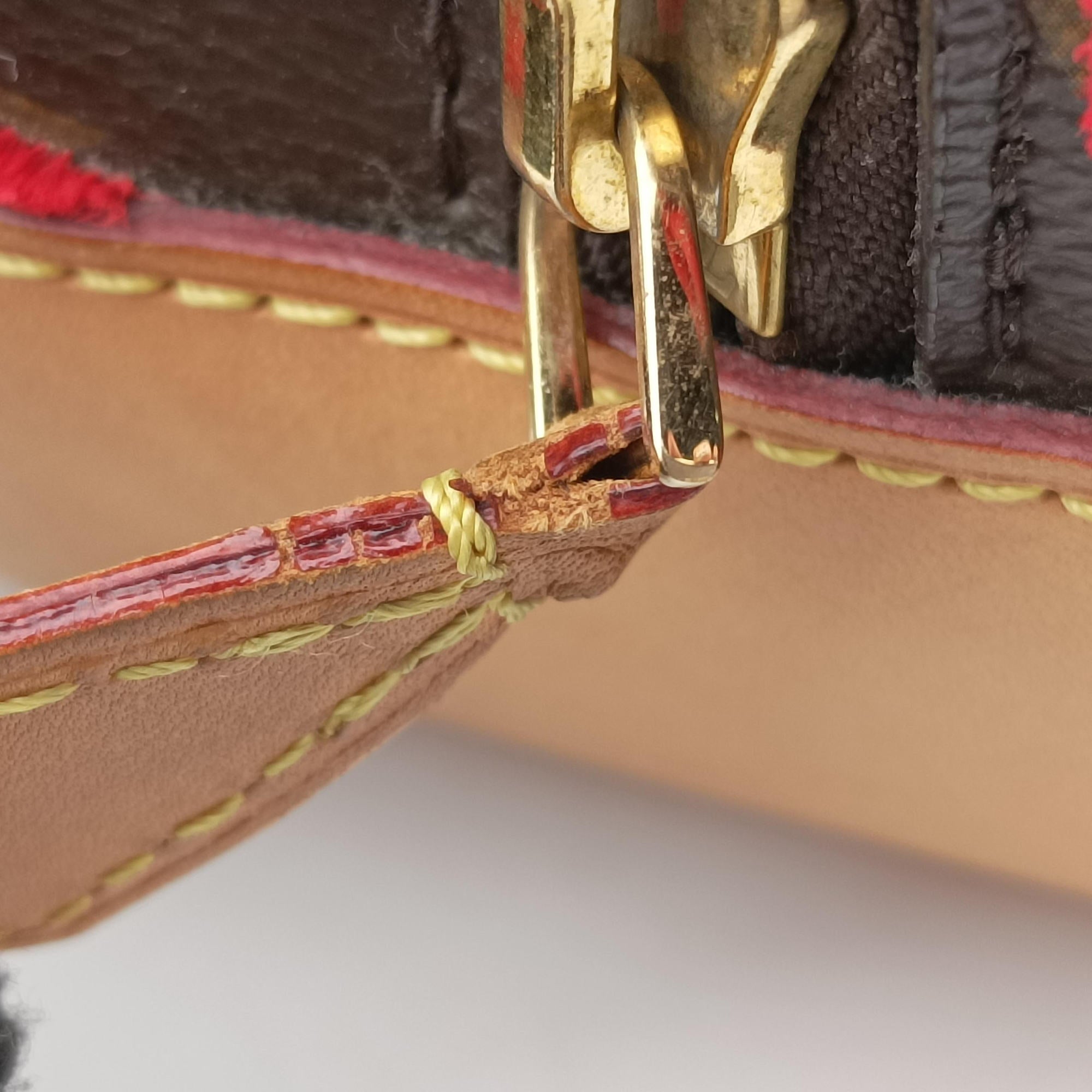 Pre-owned Louis Vuitton Deauville Cube Rosso Monogram Tuftage M40922 clutchbag | stylenewstar