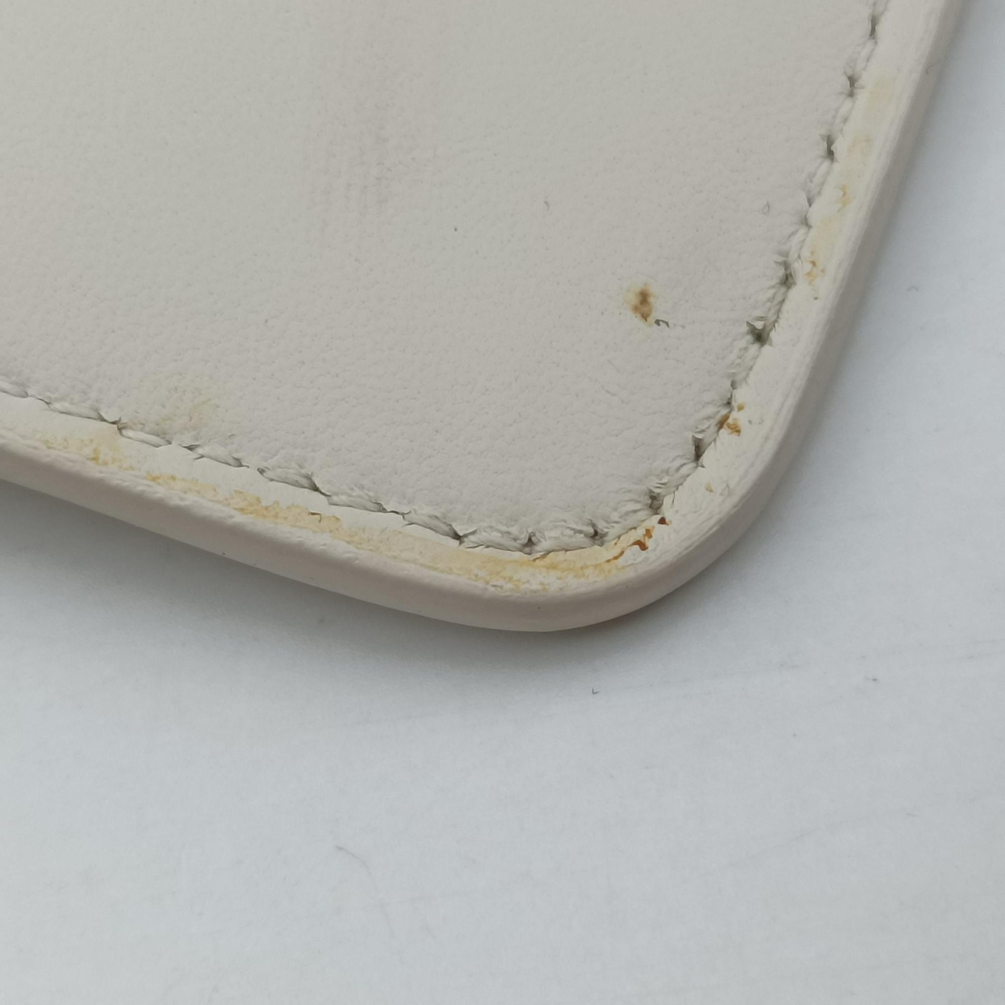 Pre-owned Christian Dior 30 Montaigne White leather  shoulderbag | stylenewstar