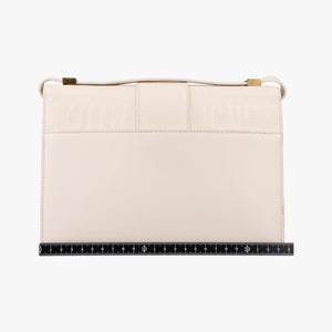 Pre-owned Christian Dior 30 Montaigne White leather  shoulderbag | stylenewstar