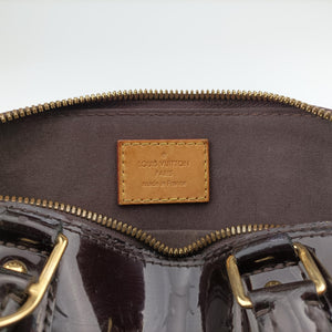 Secondhand Louis Vuitton Alma BB Amarante Vernis M91678 shoulderbag | stylenewstar