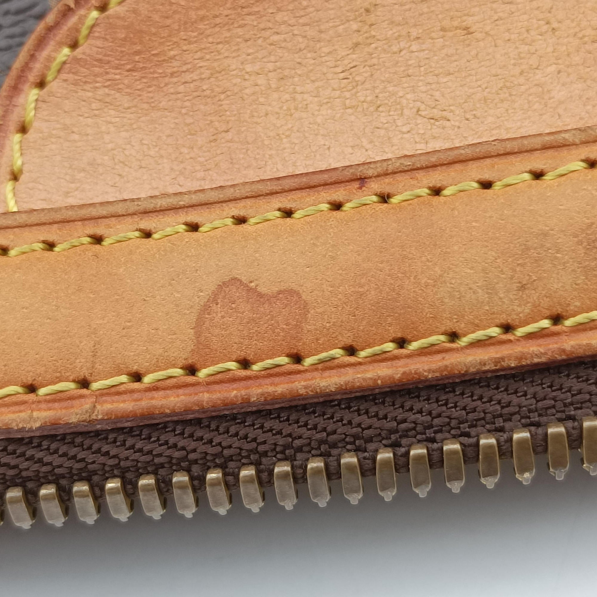 Pre-owned Louis Vuitton TIVOLI GM Brown Monogram Canvas M40144 handbag | stylenewstar
