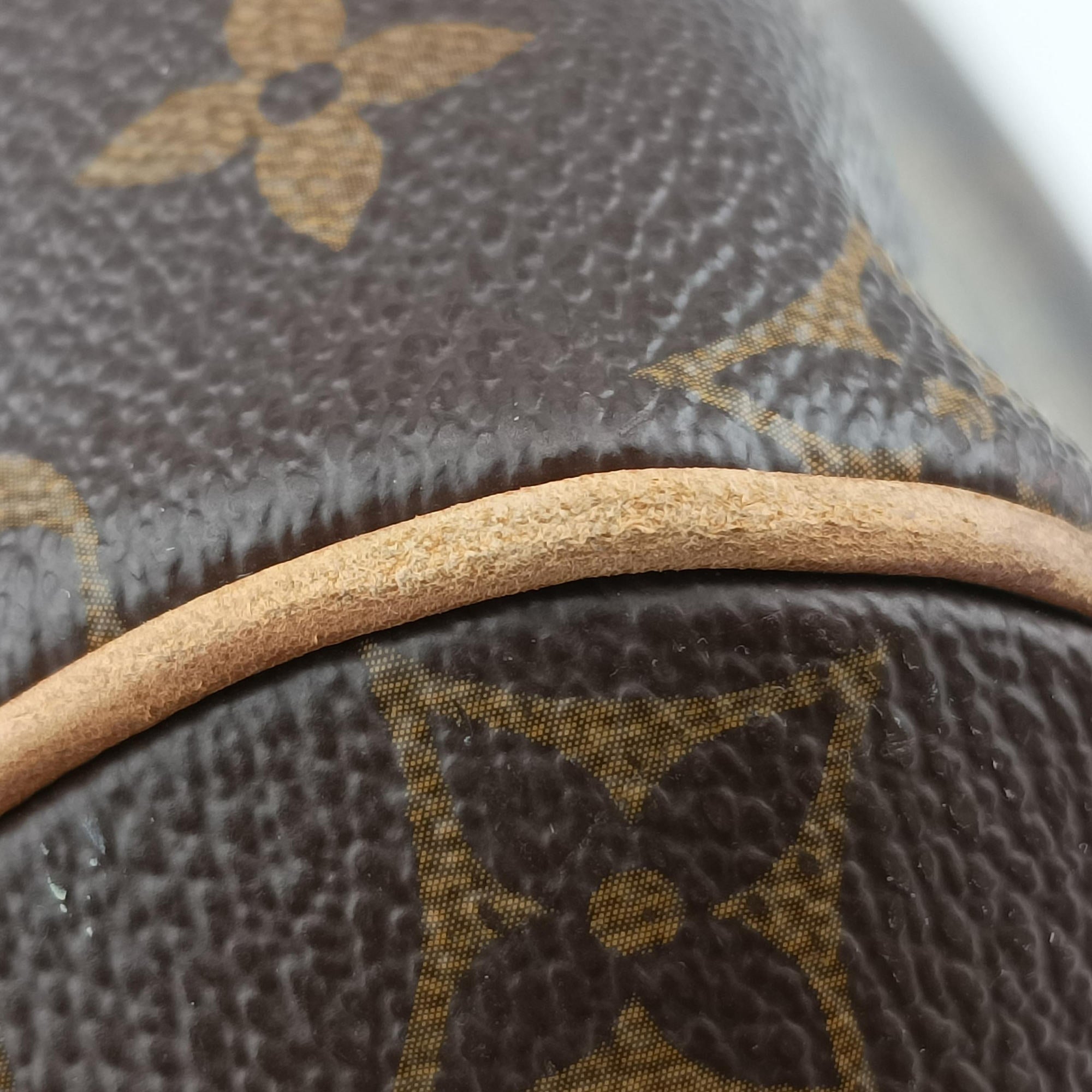Pre-owned Louis Vuitton TIVOLI GM Brown Monogram Canvas M40144 handbag | stylenewstar
