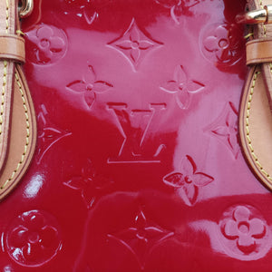 Vintage Louis Vuitton Rosewood Avenue POMME D’AMOUR Vernis M93507 shoulderbag | stylenewstar