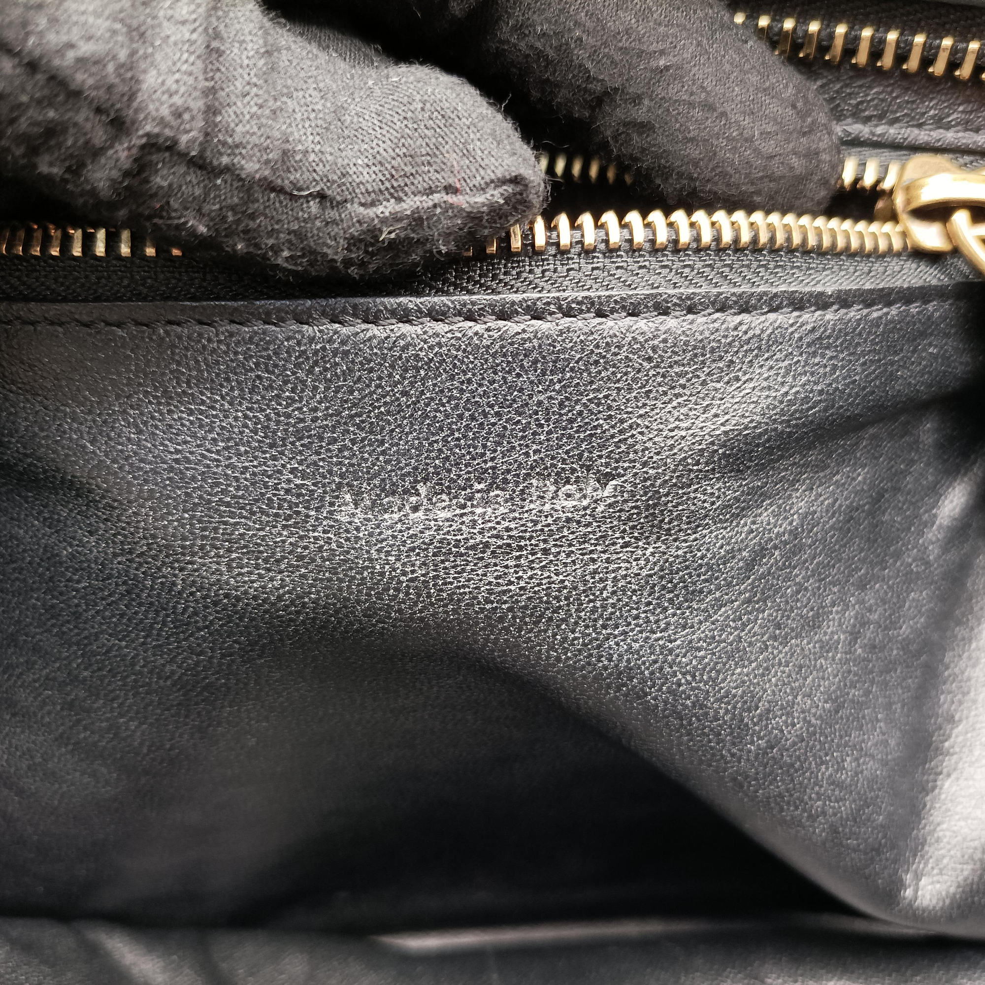 Pre-owned Celine Luggage Mini Shopper Black Leather  handbag | stylenewstar