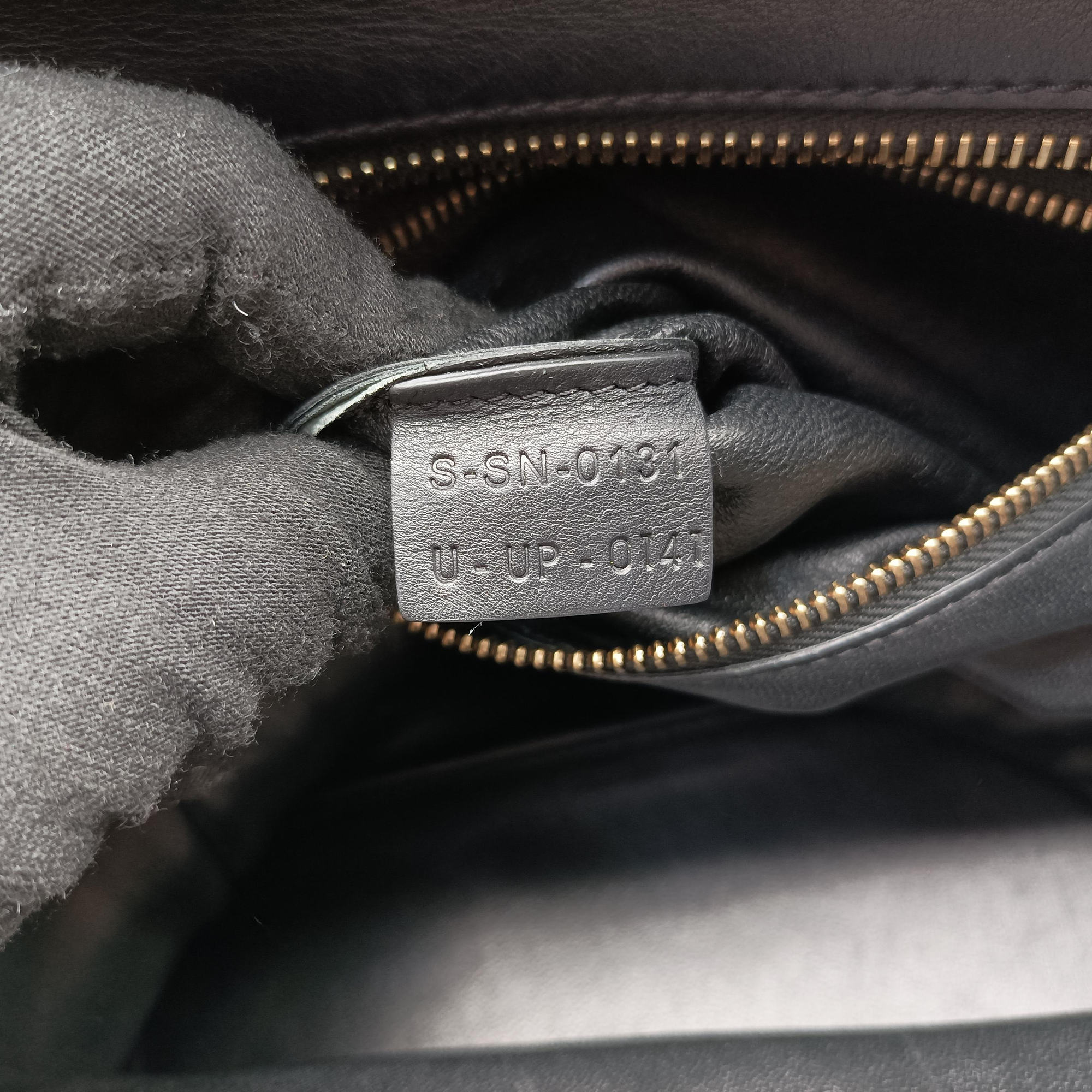 Pre-owned Celine Luggage Mini Shopper Black Leather  handbag | stylenewstar