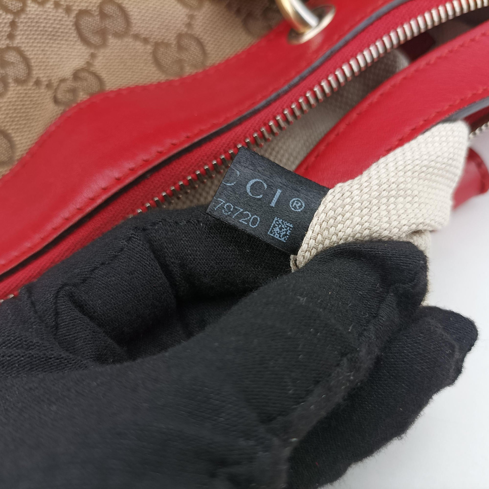 Pre-owned Gucci Valentine heart charm beige×red Canvas×Leather 309122 shoulderbag | stylenewstar