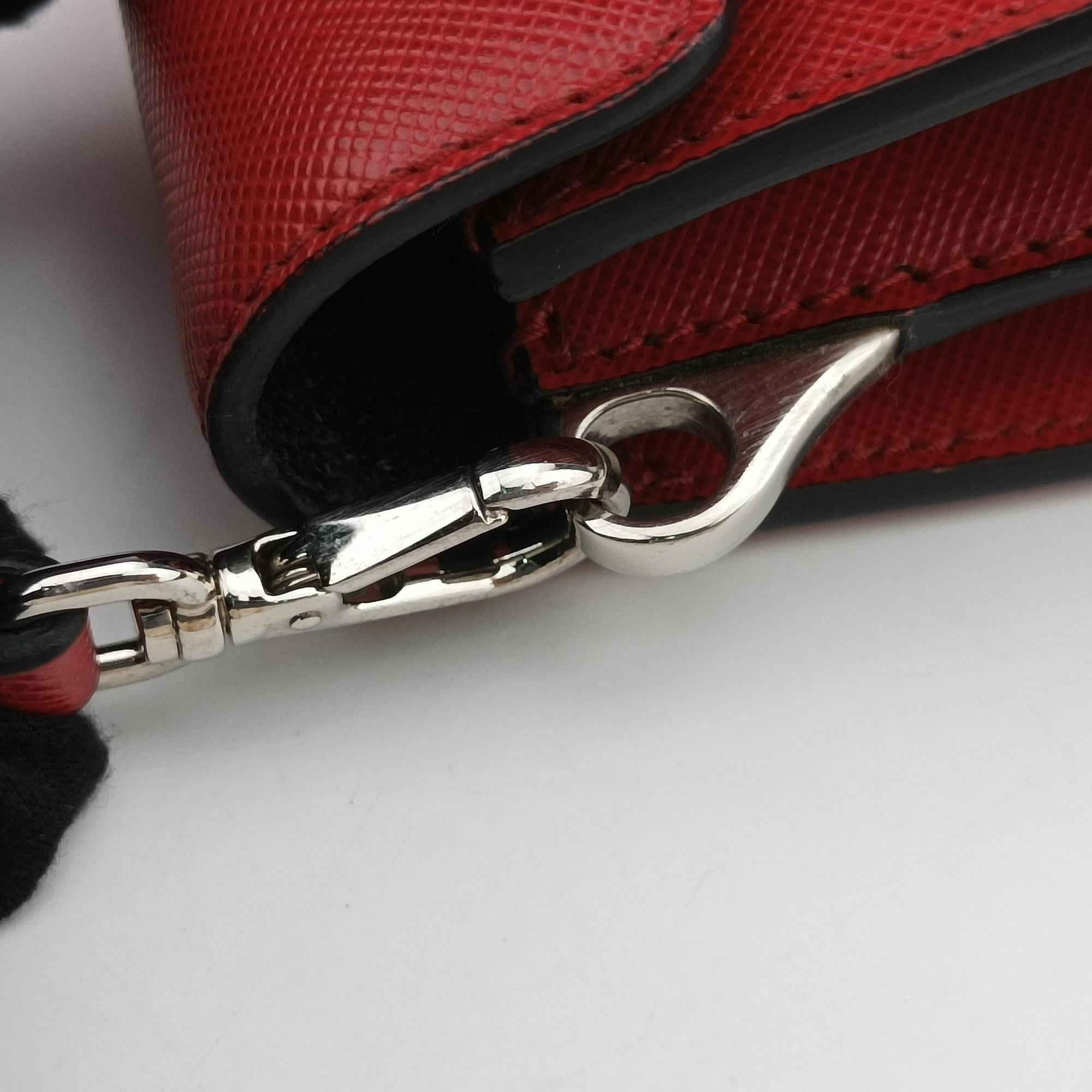 Pre-owned Prada Sound Lock Red SAFFIANO Leather BN0924 shoulderbag | stylenewstar