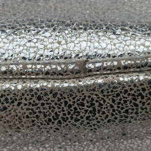 Secondhand Yves Saint Laurent Lou camera Silver Leather 527096 shoulderbag | stylenewstar