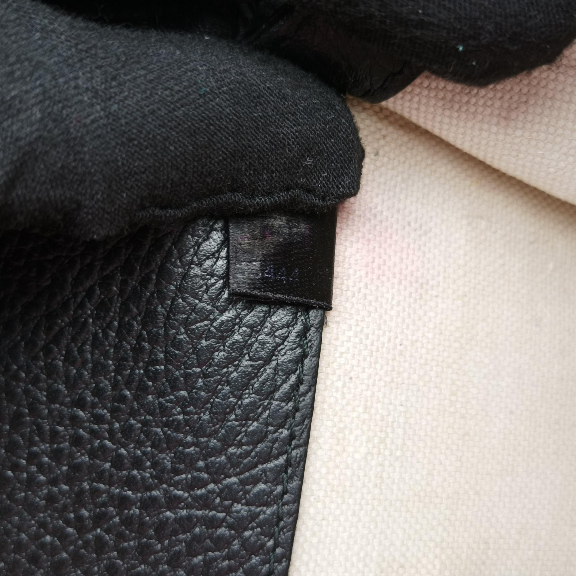 Pre-owned Gucci Dionysus Black Leather 421970 shoulderbag | stylenewstar