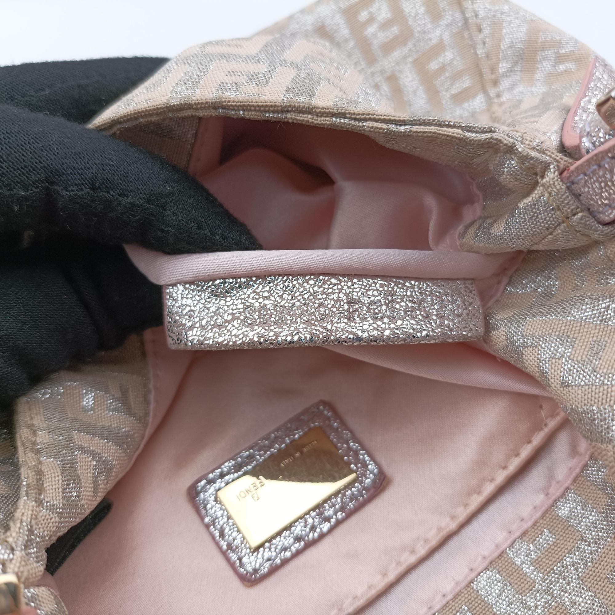 Pre-owned Fendi Baguette Beige × Silver×Pink canvas 8BR180 shoulderbag | stylenewstar