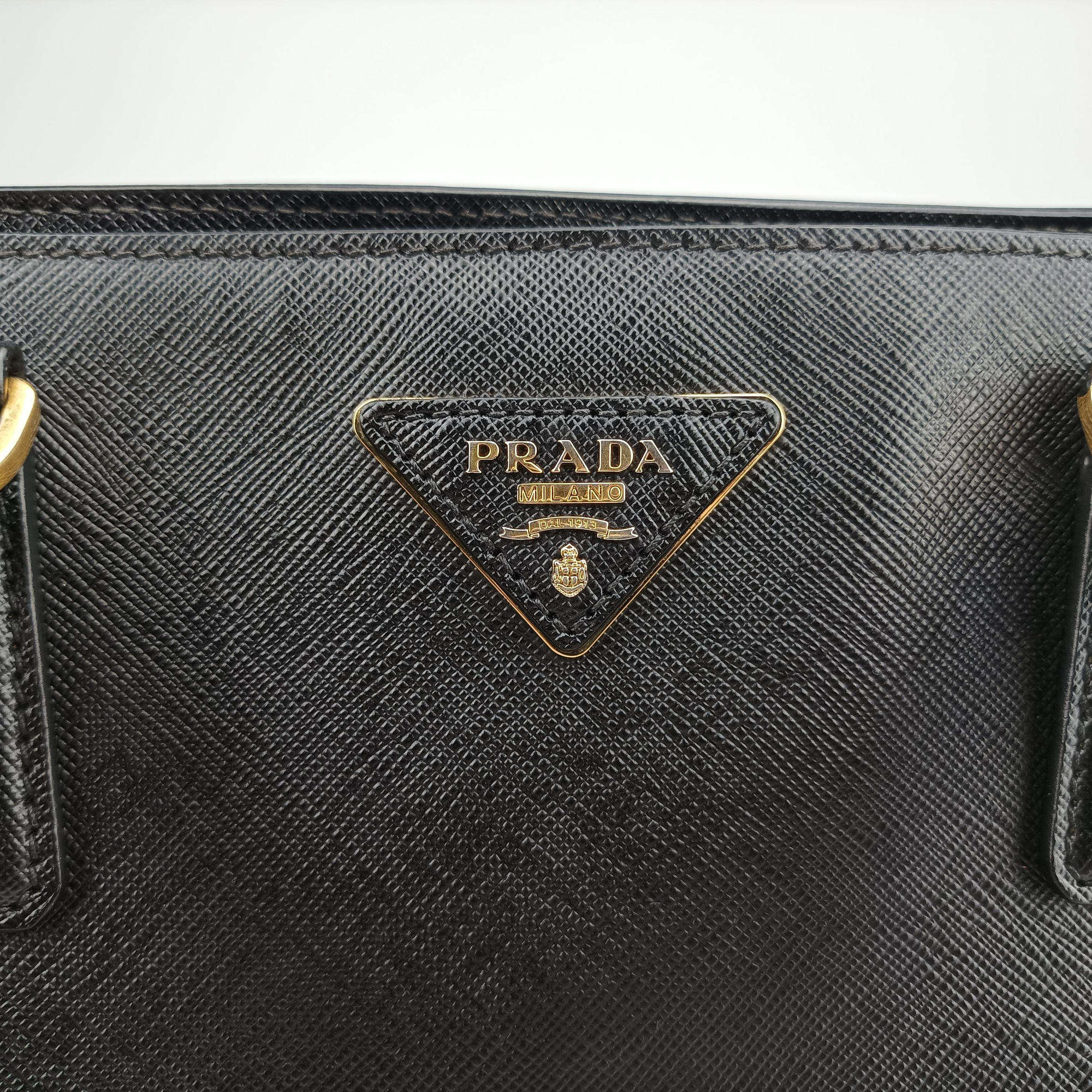 Pre-owned Prada Galleria Black SAFFIANO Leather BN2274 handbag | stylenewstar