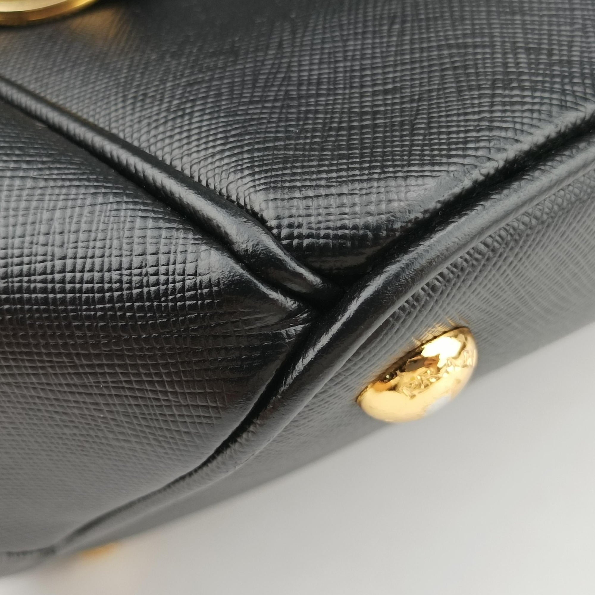 Pre-owned Prada Galleria Black SAFFIANO Leather BN2274 handbag | stylenewstar