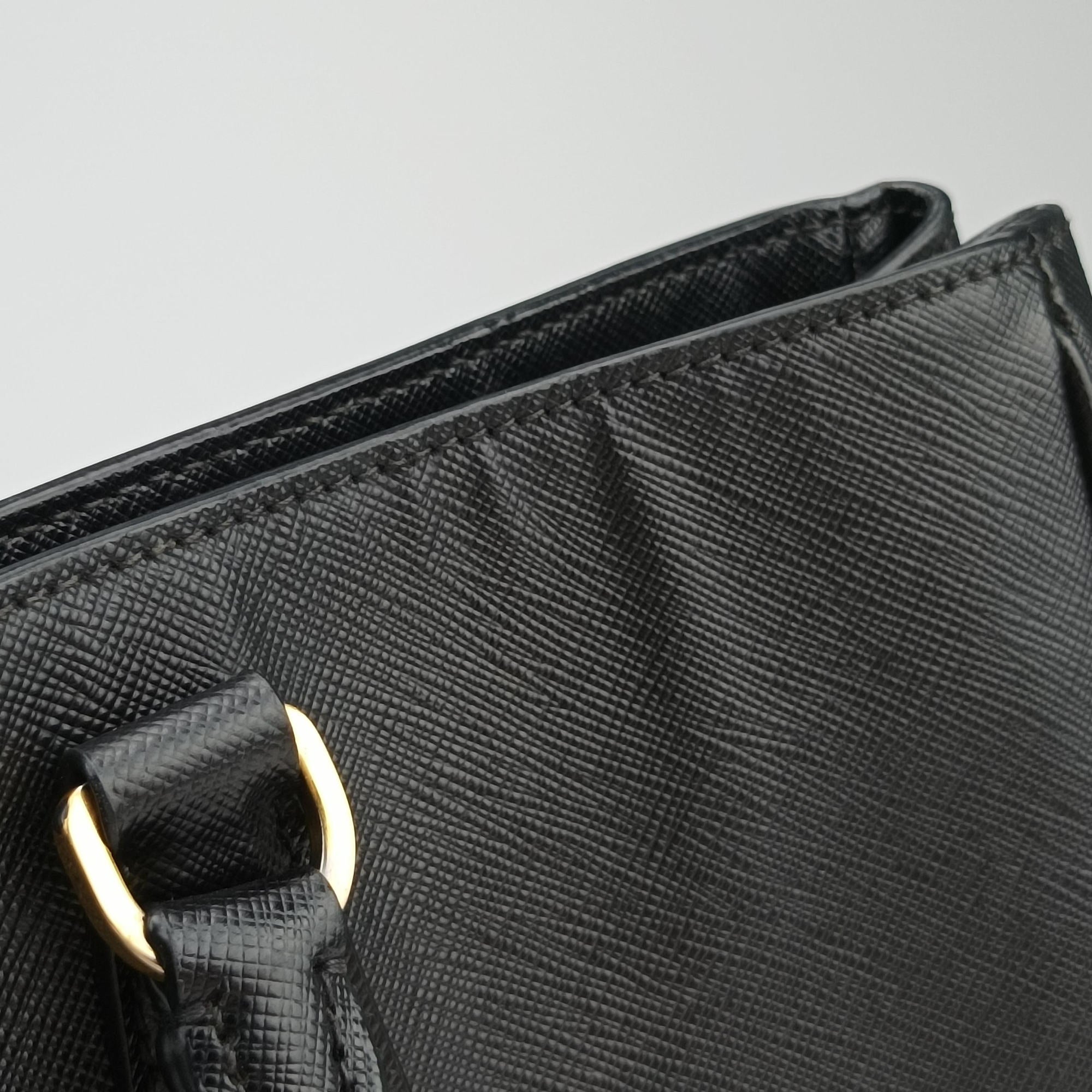 Pre-owned Prada Galleria Black SAFFIANO Leather BN2274 handbag | stylenewstar