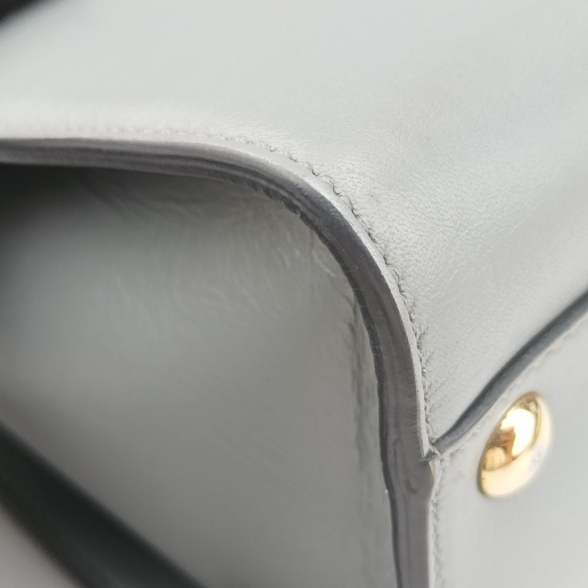 Pre-owned Ferragamo Gancini Juliet Grey leather  handbag | stylenewstar