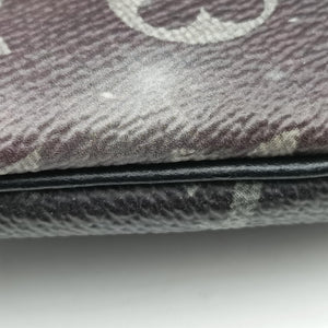 Secondhand Louis Vuitton Discovery Black×multicolor Monogram Galaxy M44444 bum bag/waist bag | stylenewstar