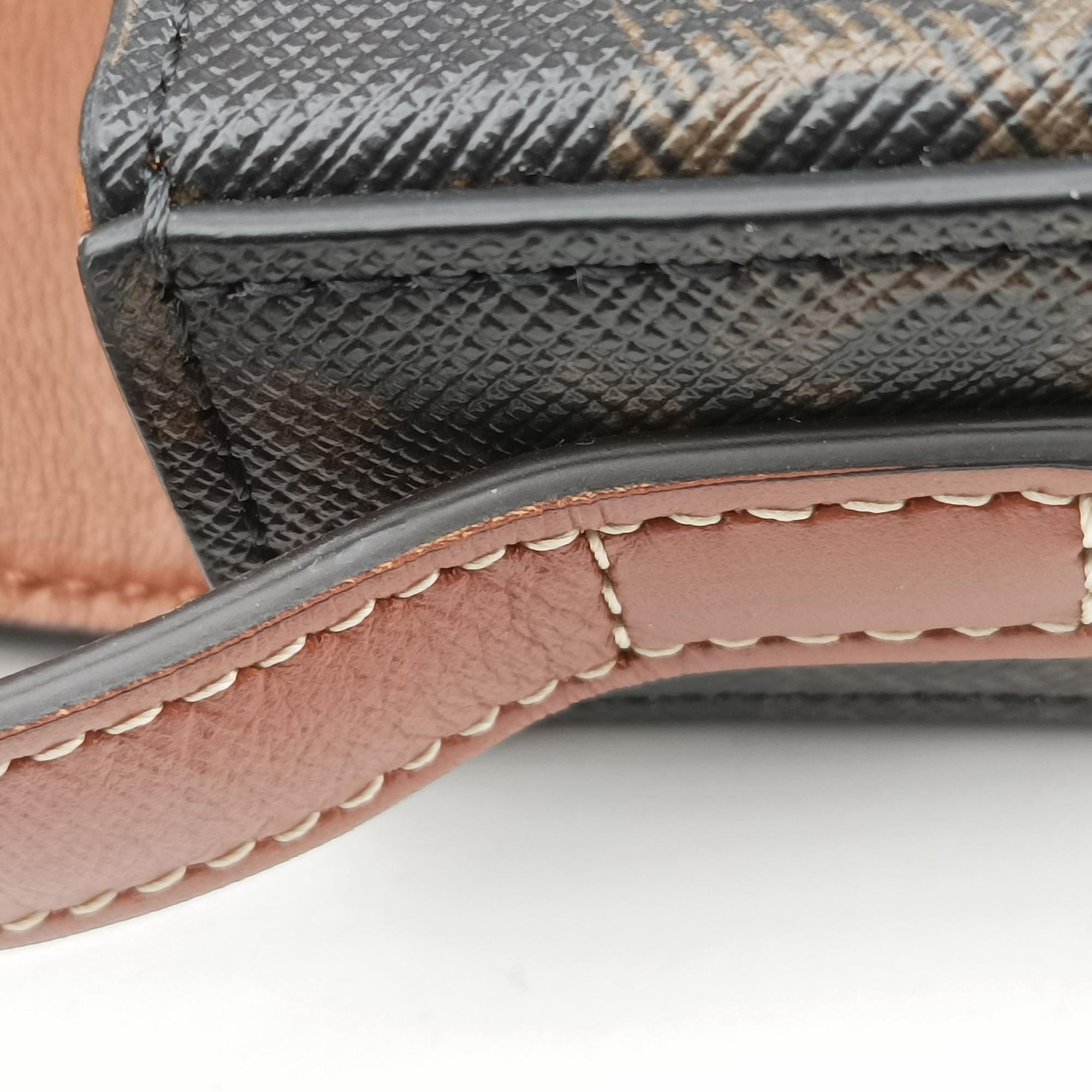 Secondhand Celine TRIOMPHE Brown PVC coated canvas  shoulderbag | stylenewstar