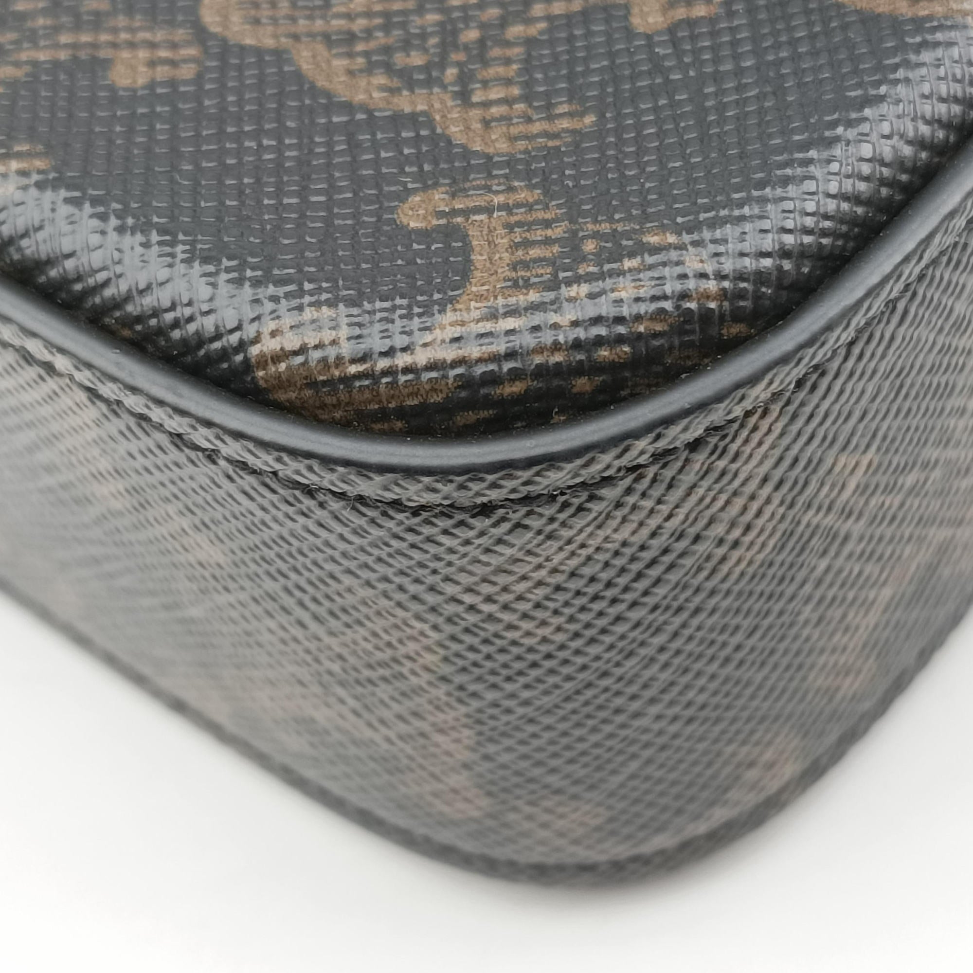Secondhand Celine TRIOMPHE Brown PVC coated canvas  shoulderbag | stylenewstar