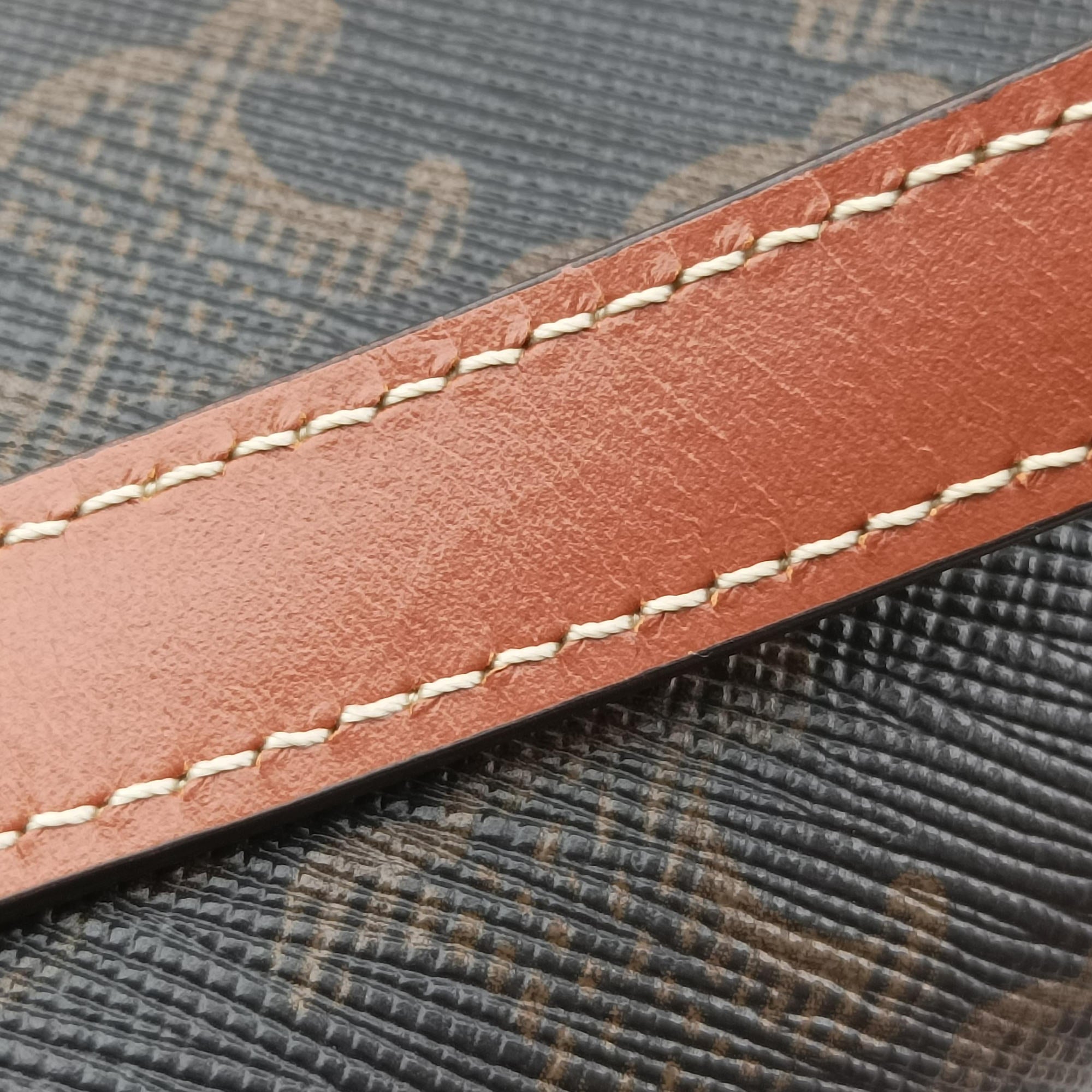 Secondhand Celine TRIOMPHE Brown PVC coated canvas  shoulderbag | stylenewstar