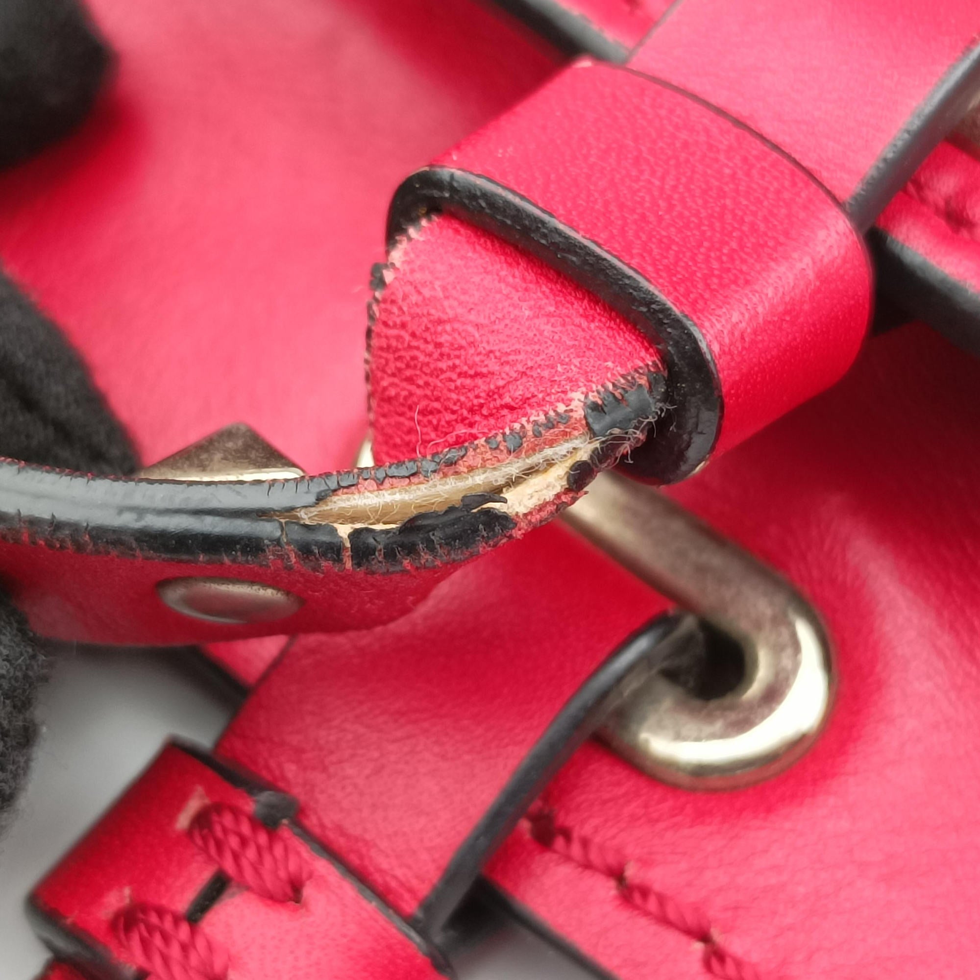 Vintage Valentino Rockstud Red Leather  shoulderbag | stylenewstar