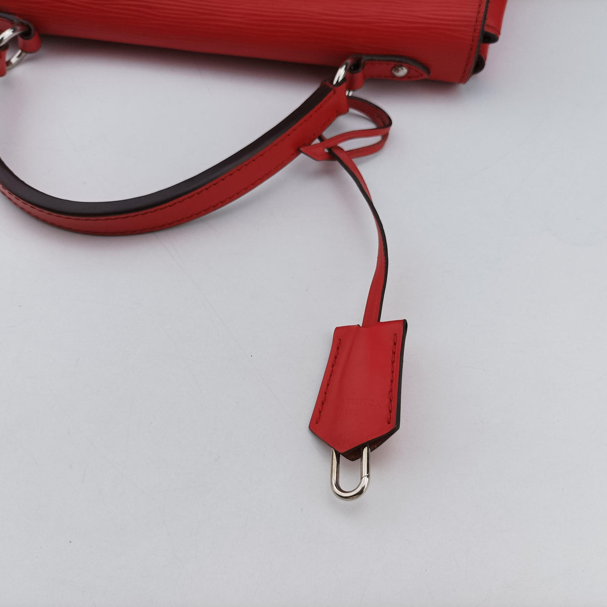 Pre-owned Louis Vuitton Cluny PM Red Epi M41333 shoulderbag | stylenewstar