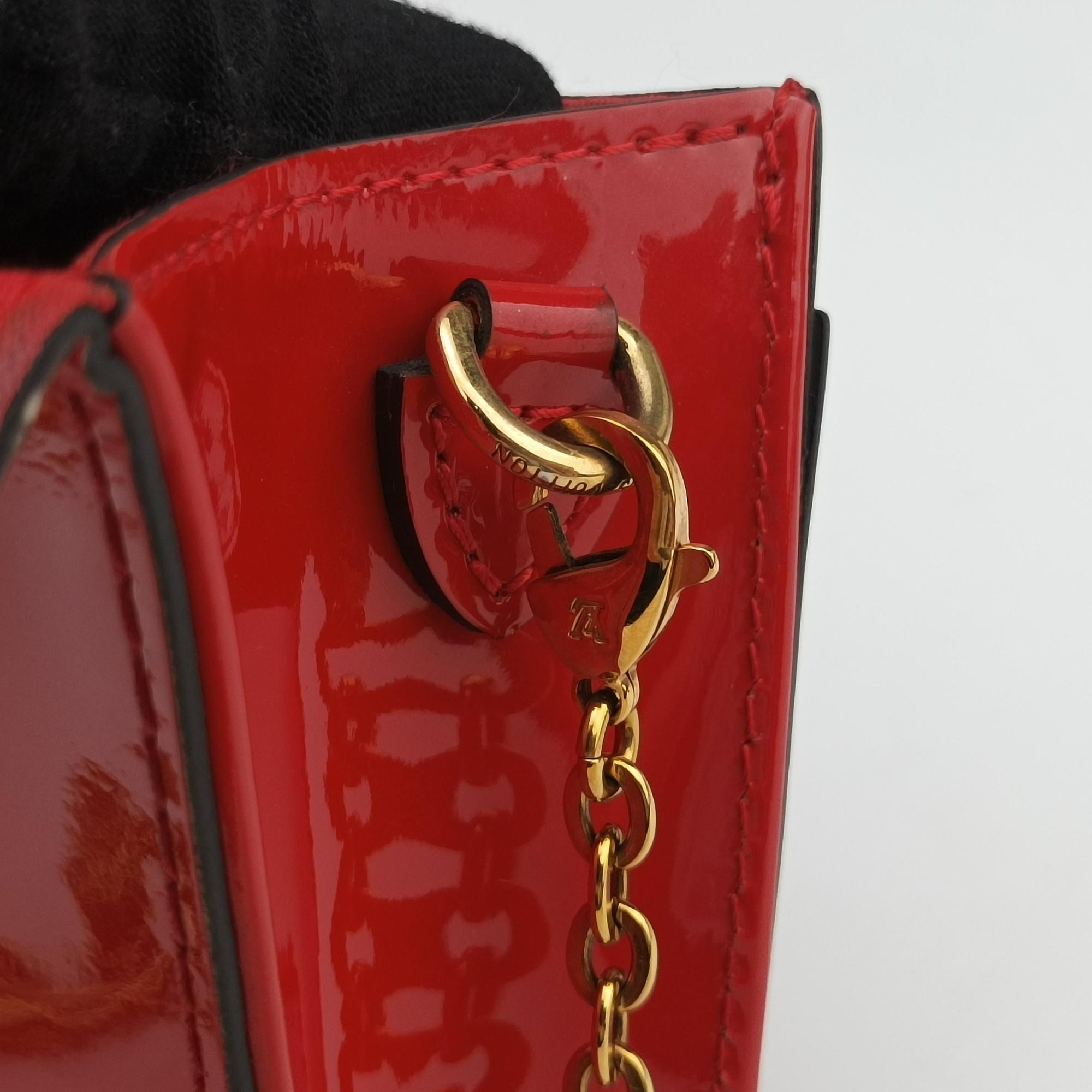 Pre-owned Louis Vuitton Louise PM CERISE Vernis M64550 shoulderbag | stylenewstar
