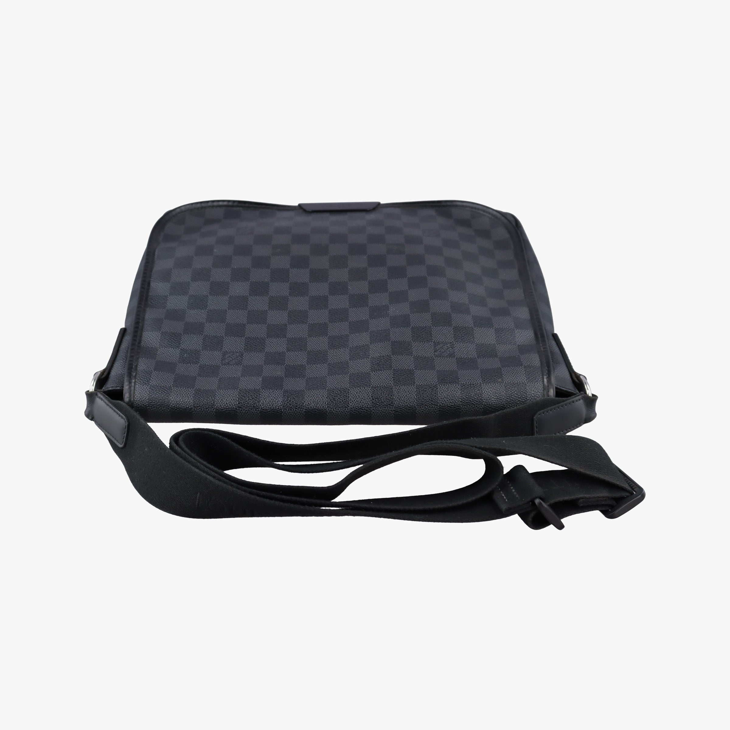 Pre-owned Louis Vuitton DANIEL MM Noir Damier Graphite N58029 shoulderbag | stylenewstar