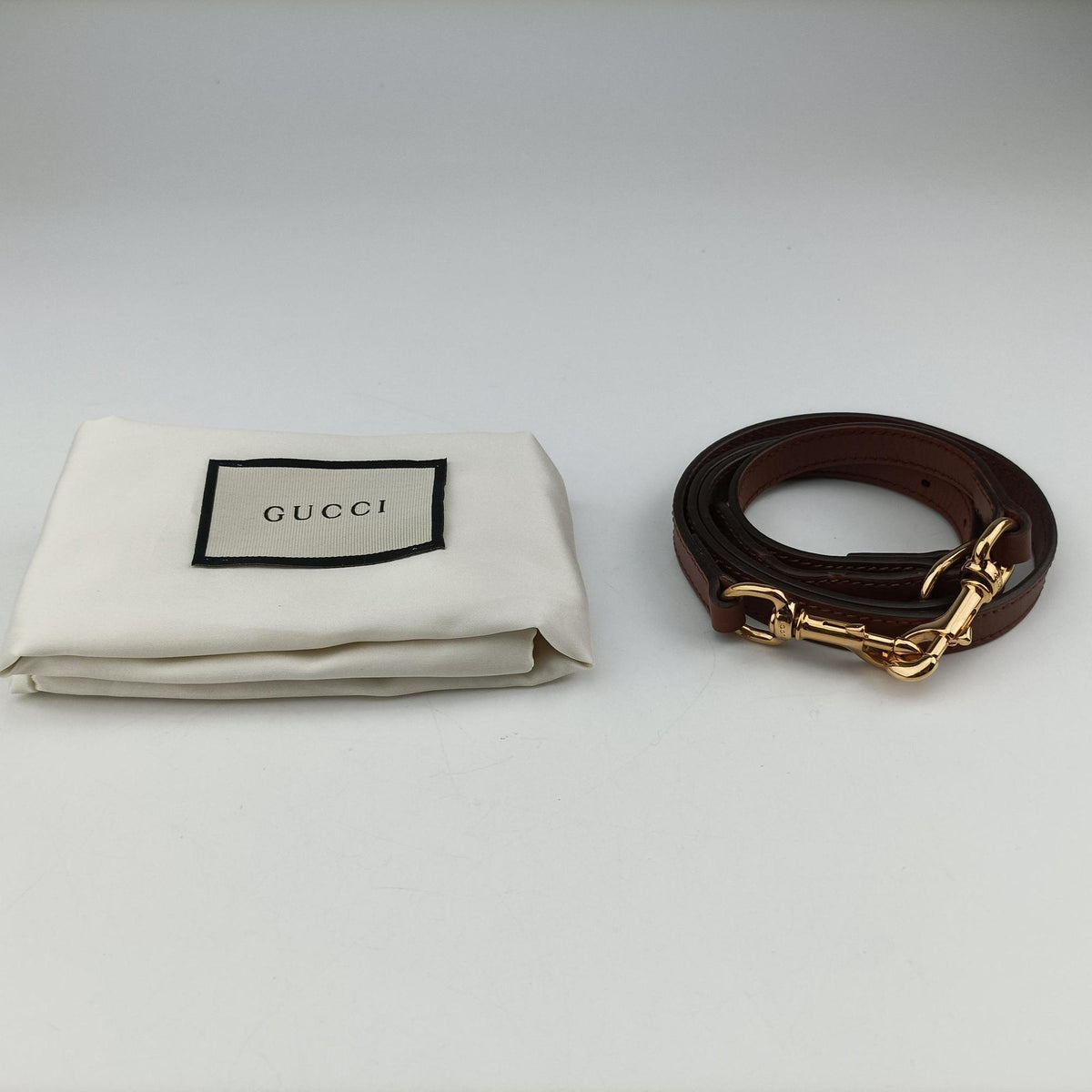 Pre-owned Gucci GG SUPREME beige×brown PVC coated canvas×Leather 409529 shoulderbag | stylenewstar