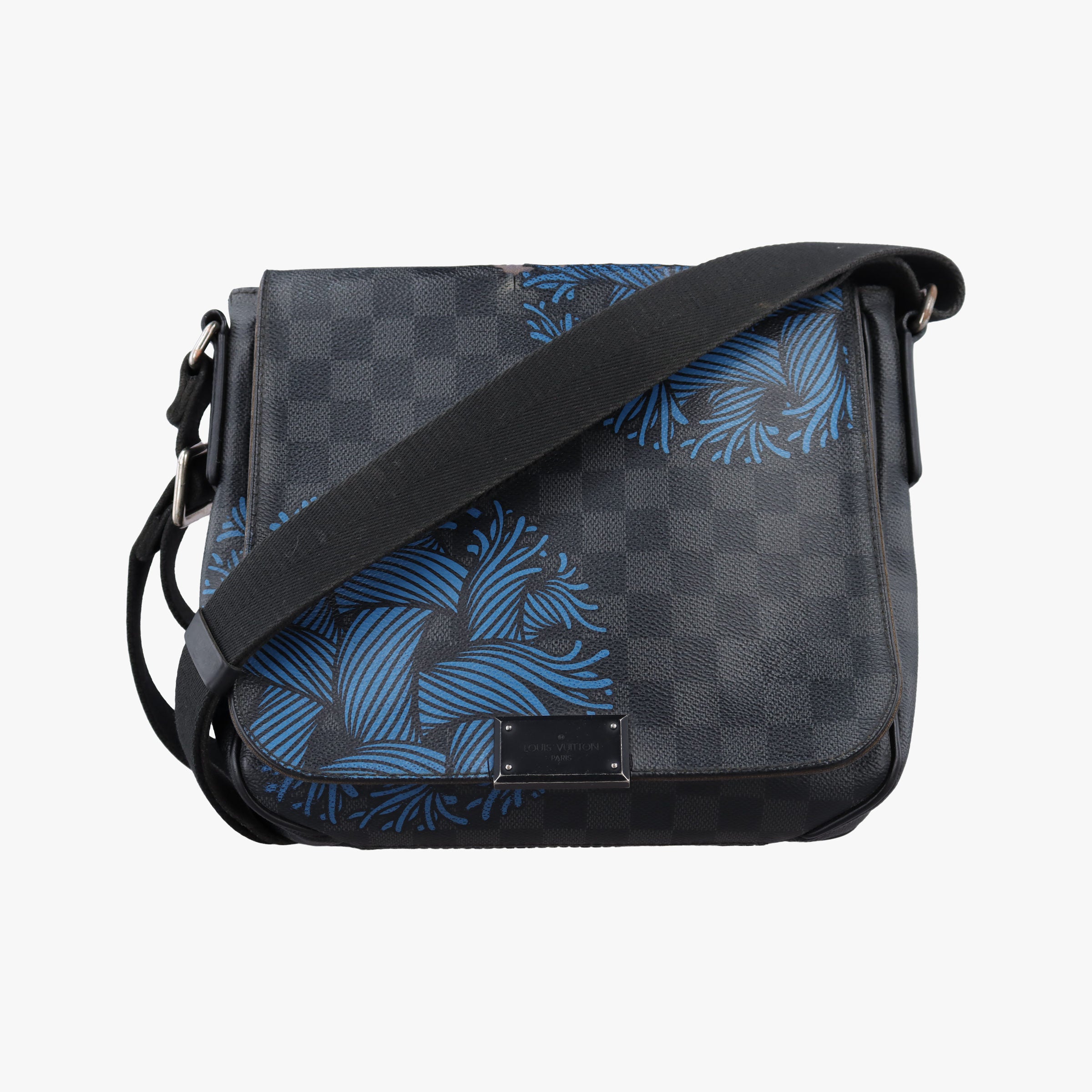 Pre-owned Louis Vuitton DISTRICT PM Noir Damier GRAPHITE N41714 shoulderbag | stylenewstar