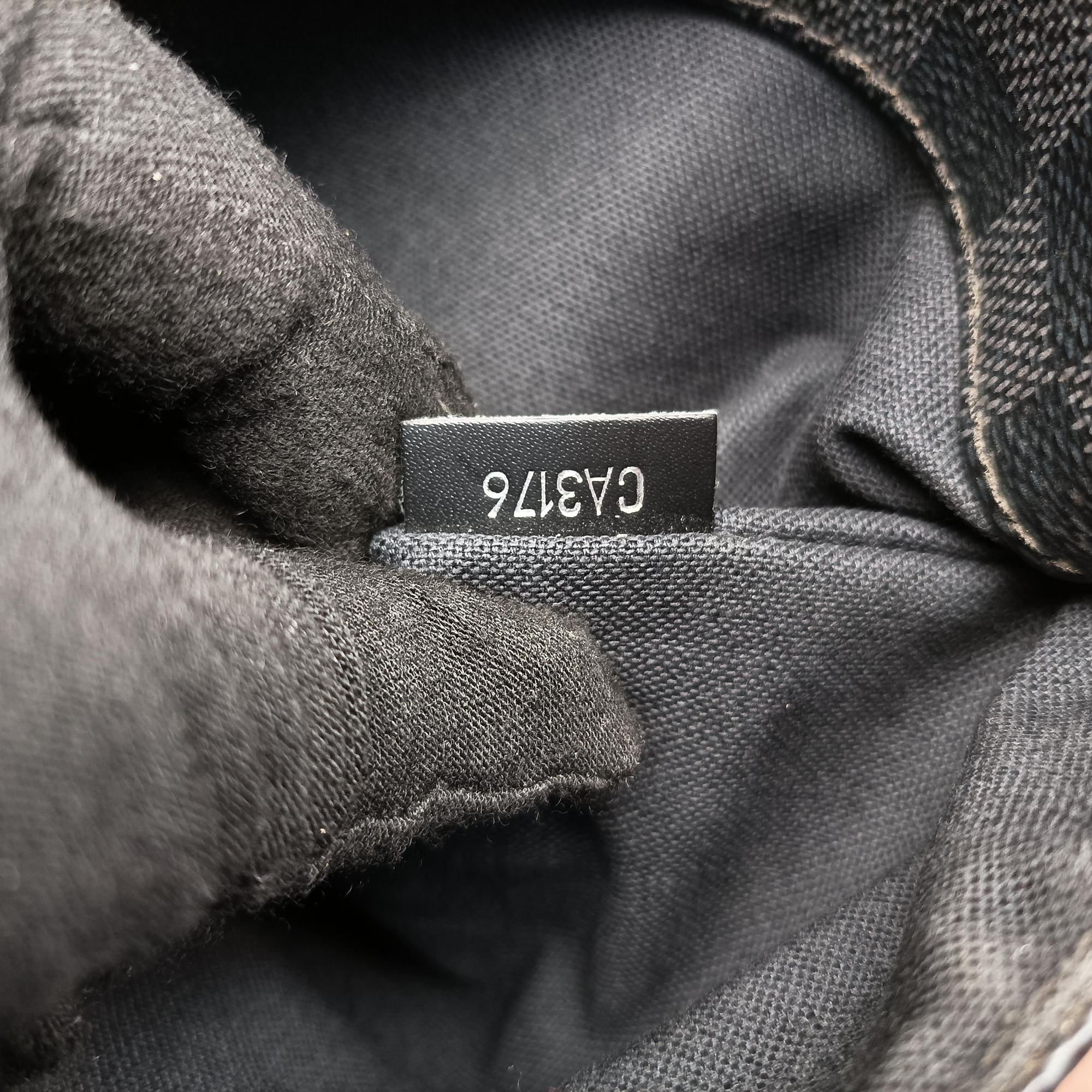 Pre-owned Louis Vuitton DISTRICT PM Noir Damier GRAPHITE N41714 shoulderbag | stylenewstar