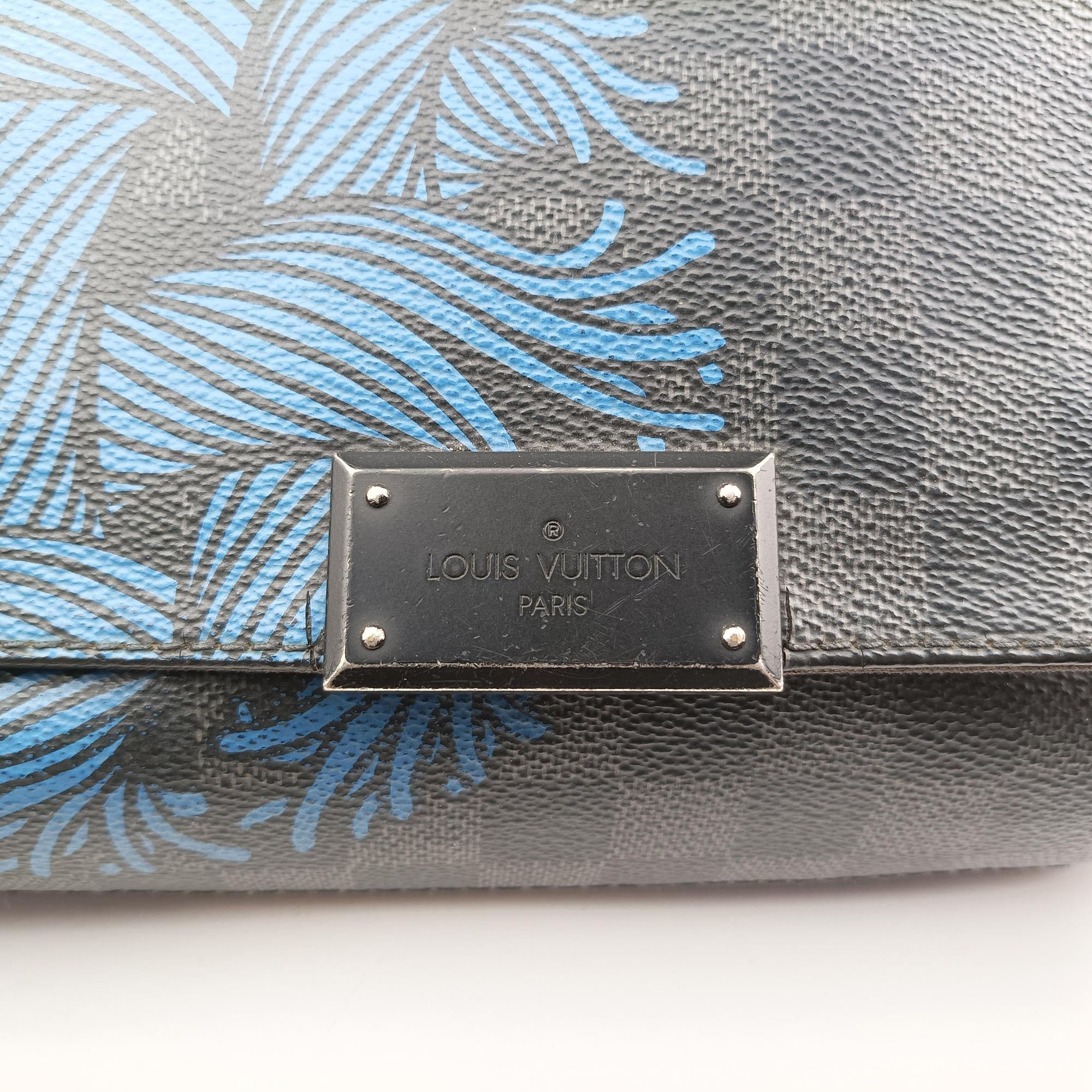 Pre-owned Louis Vuitton DISTRICT PM Noir Damier GRAPHITE N41714 shoulderbag | stylenewstar