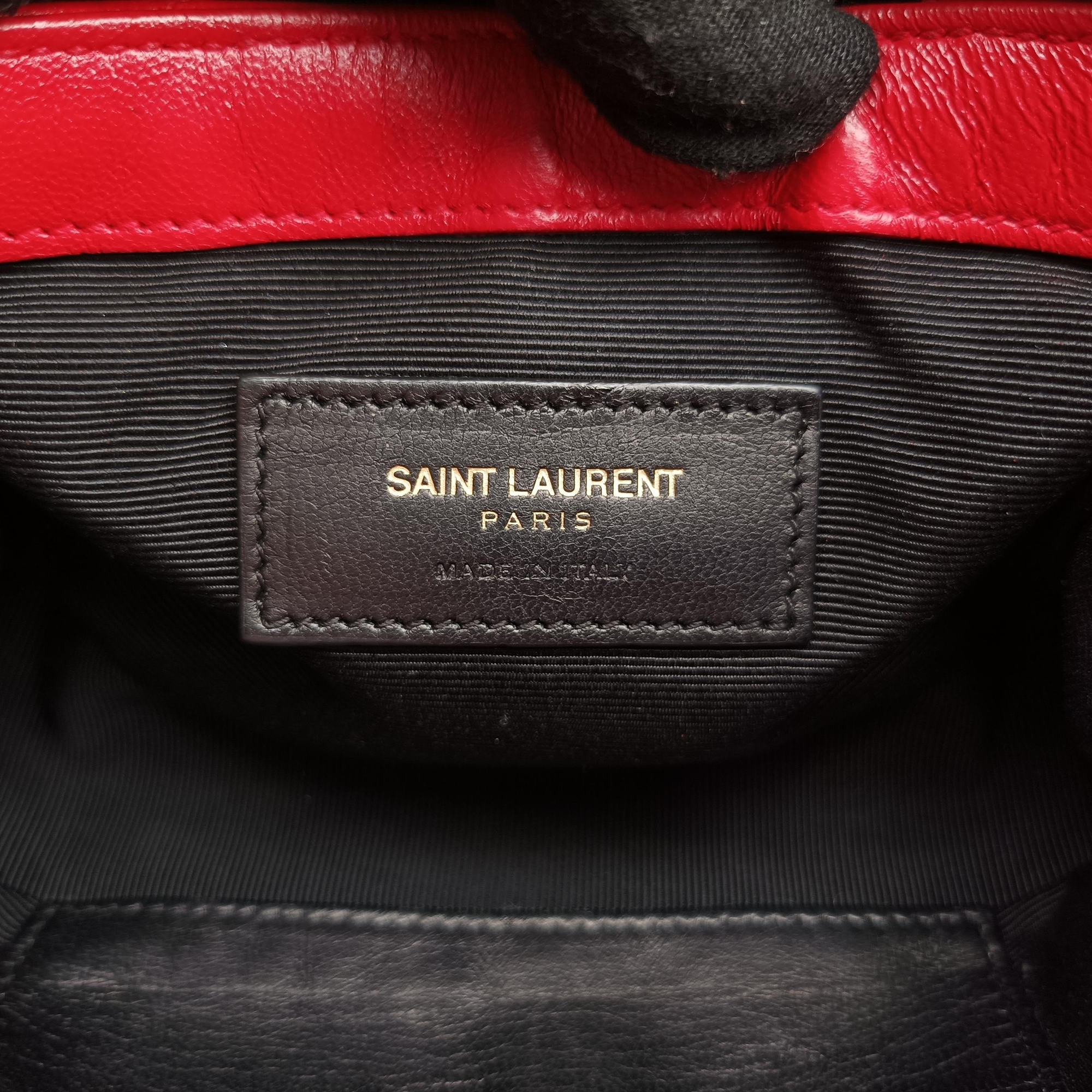 Pre-owned Yves Saint Laurent Baby Chai Red Leather 399289 shoulderbag | stylenewstar