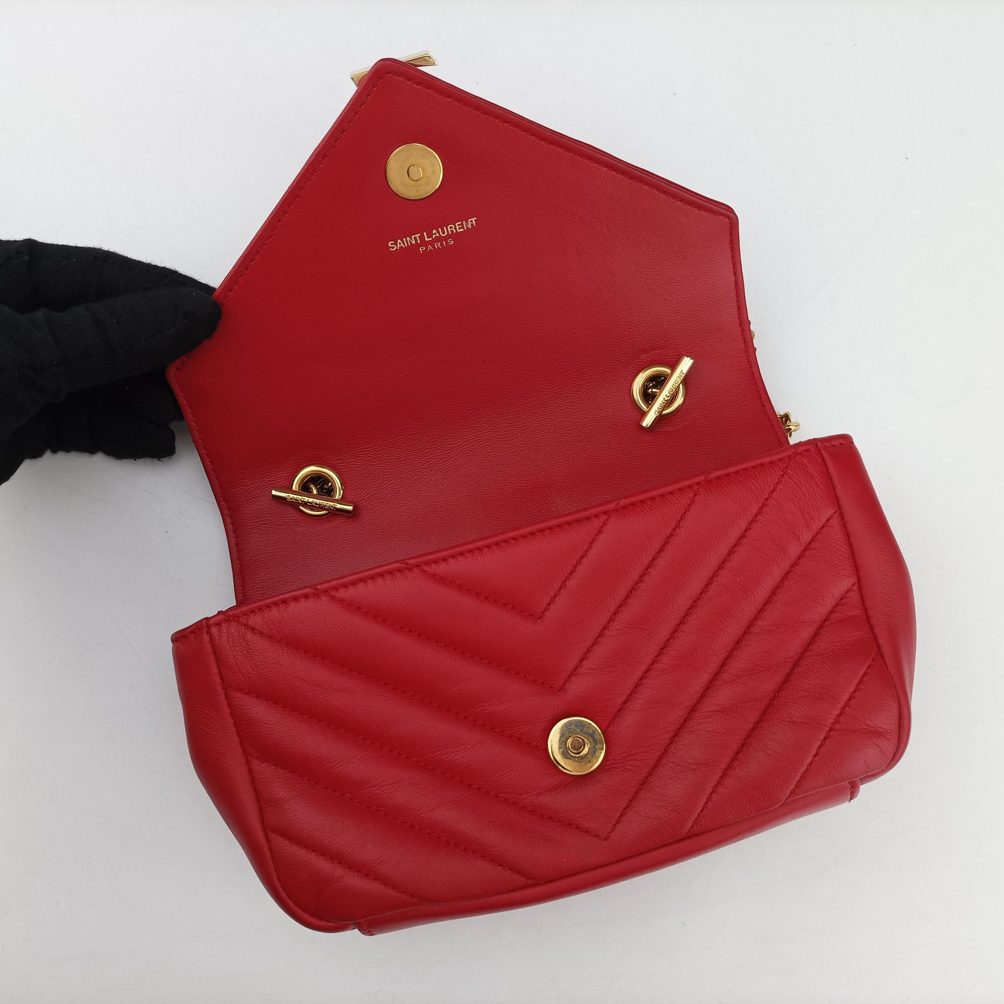 Pre-owned Yves Saint Laurent Baby Chai Red Leather 399289 shoulderbag | stylenewstar