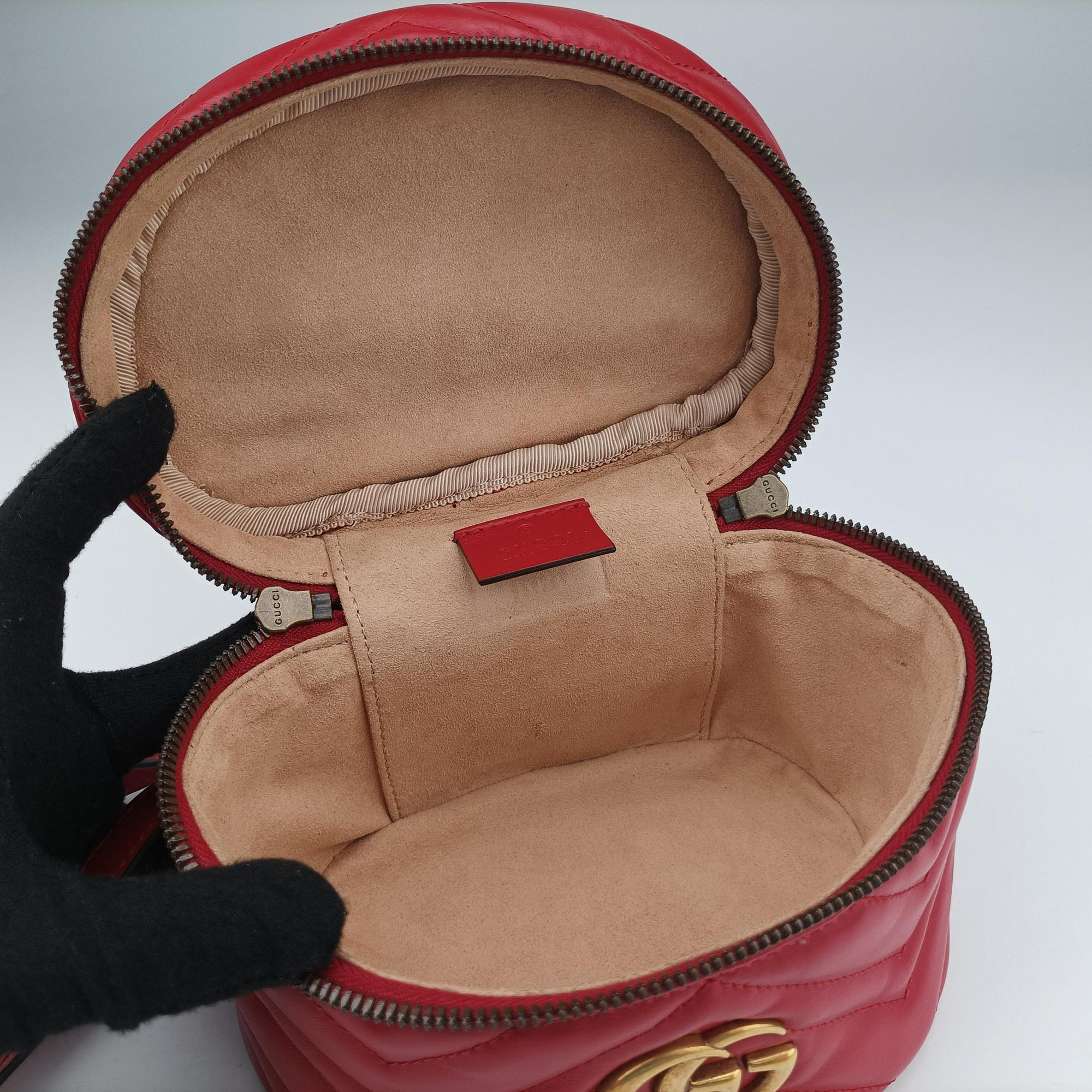 Pre-owned Gucci GG Marmont Red Leather 598594 backpack/rucksack | stylenewstar